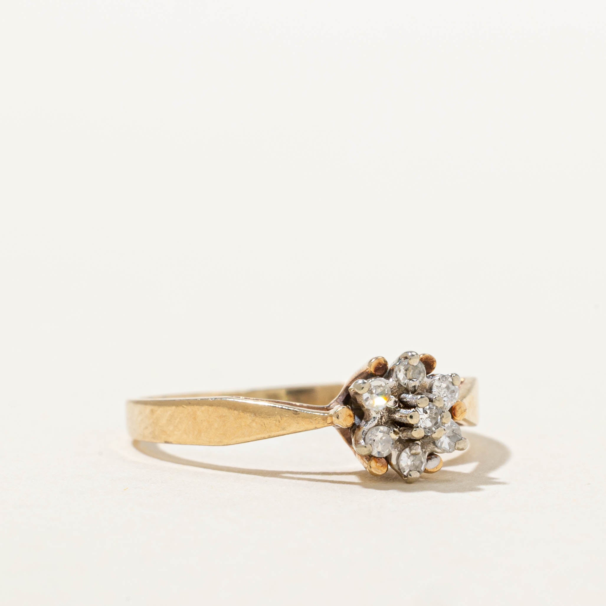 10k Diamond Flower Cluster Ring | SZ 3.75