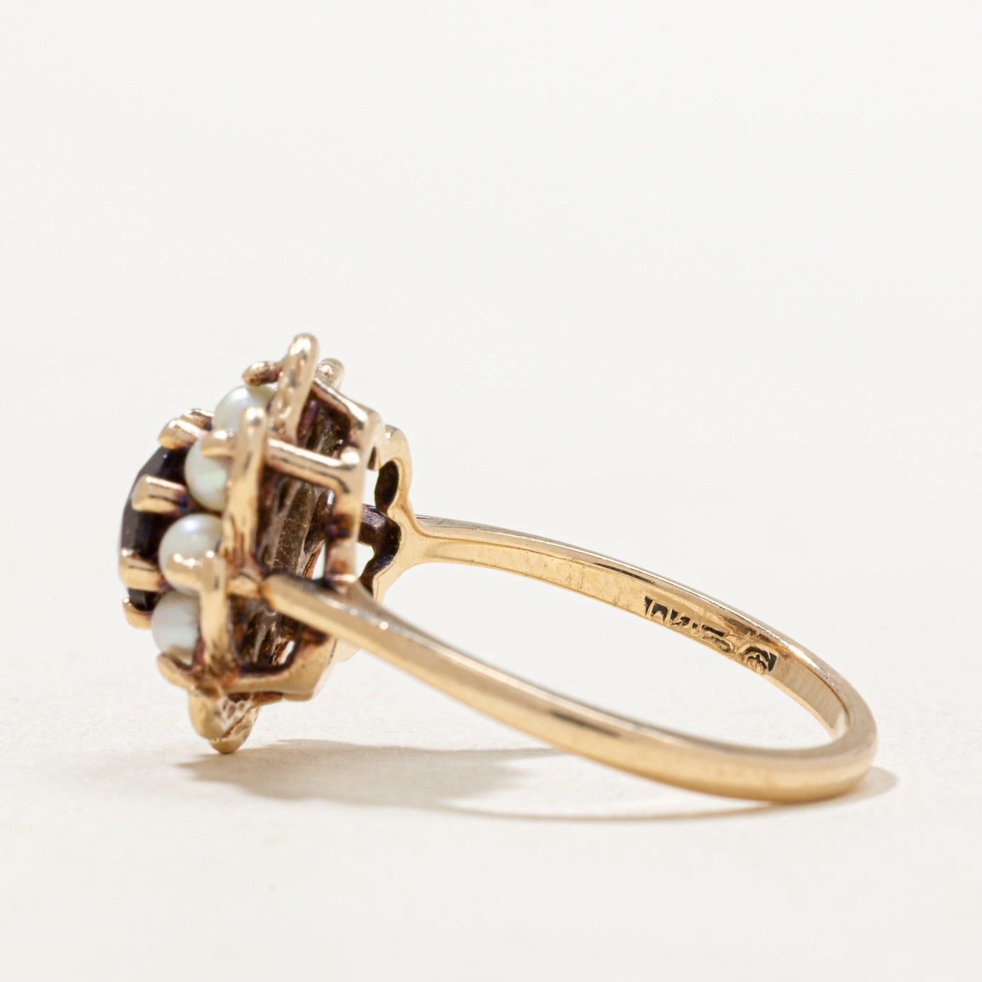 Garnet & Simulated Pearl Ring | 0.90ct, 2.50mm | SZ 7