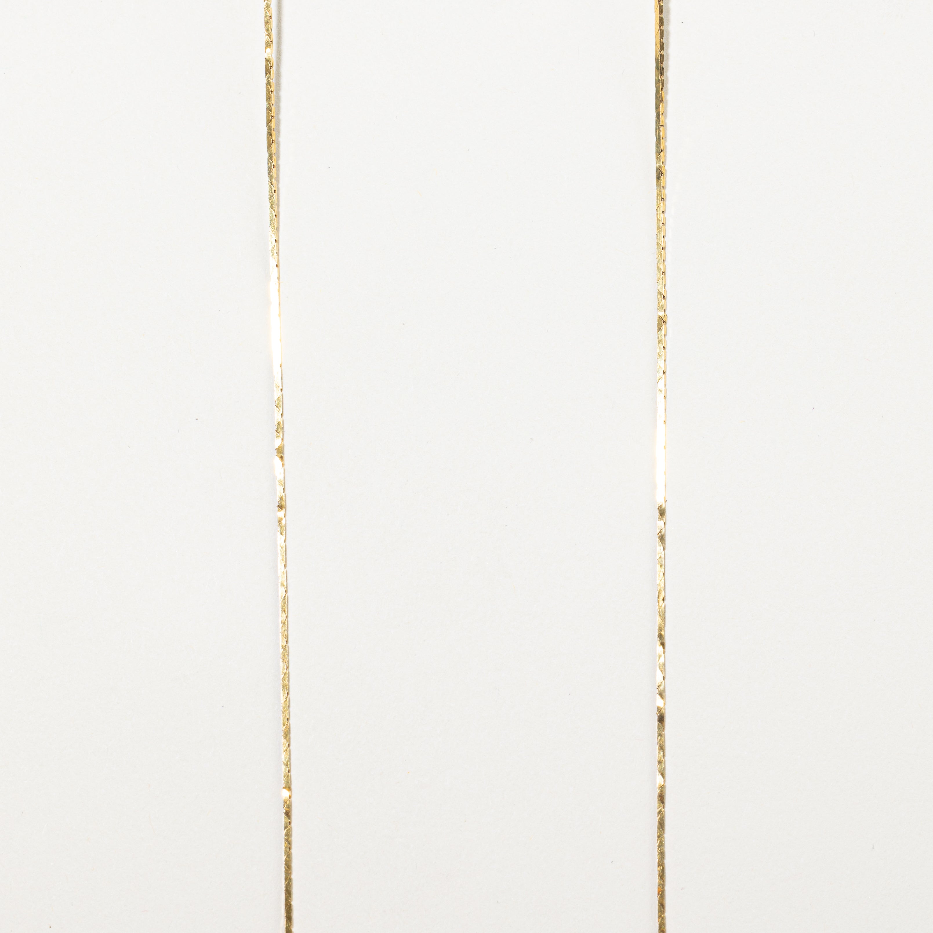 18k Yellow Gold Diamond Flower Pendant Necklace | 0.15ct | 16"