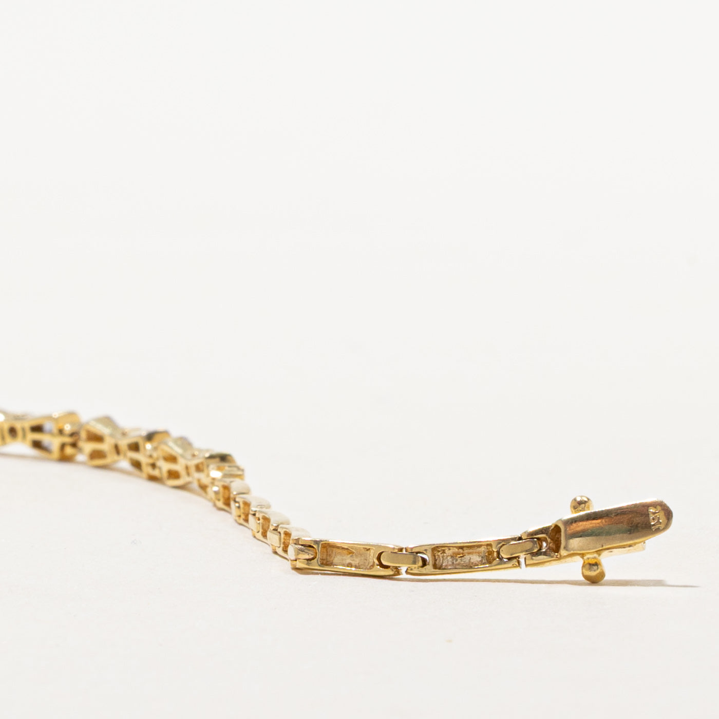 18k Baguette Cut Diamond Bow Bracelet | 0.51ctw | 7"