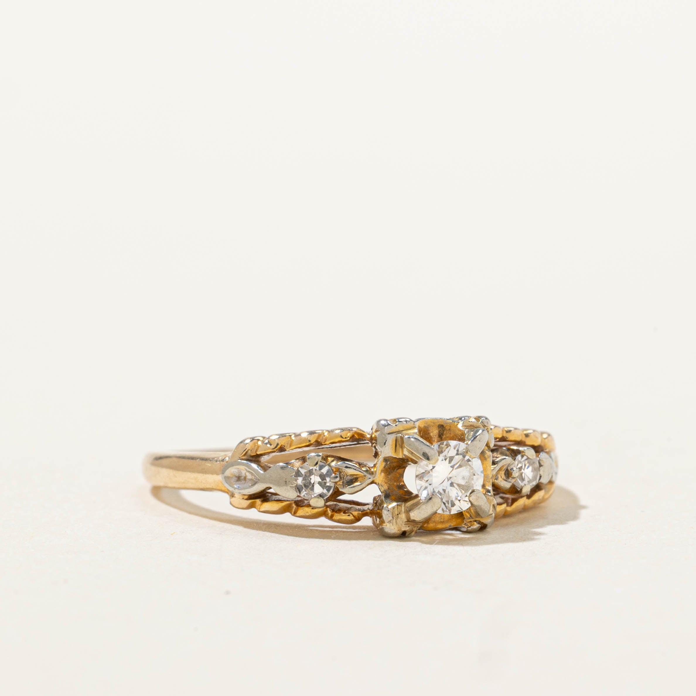 Vintage Canadian 14k Diamond Accented Textured Ring | SZ 6.25