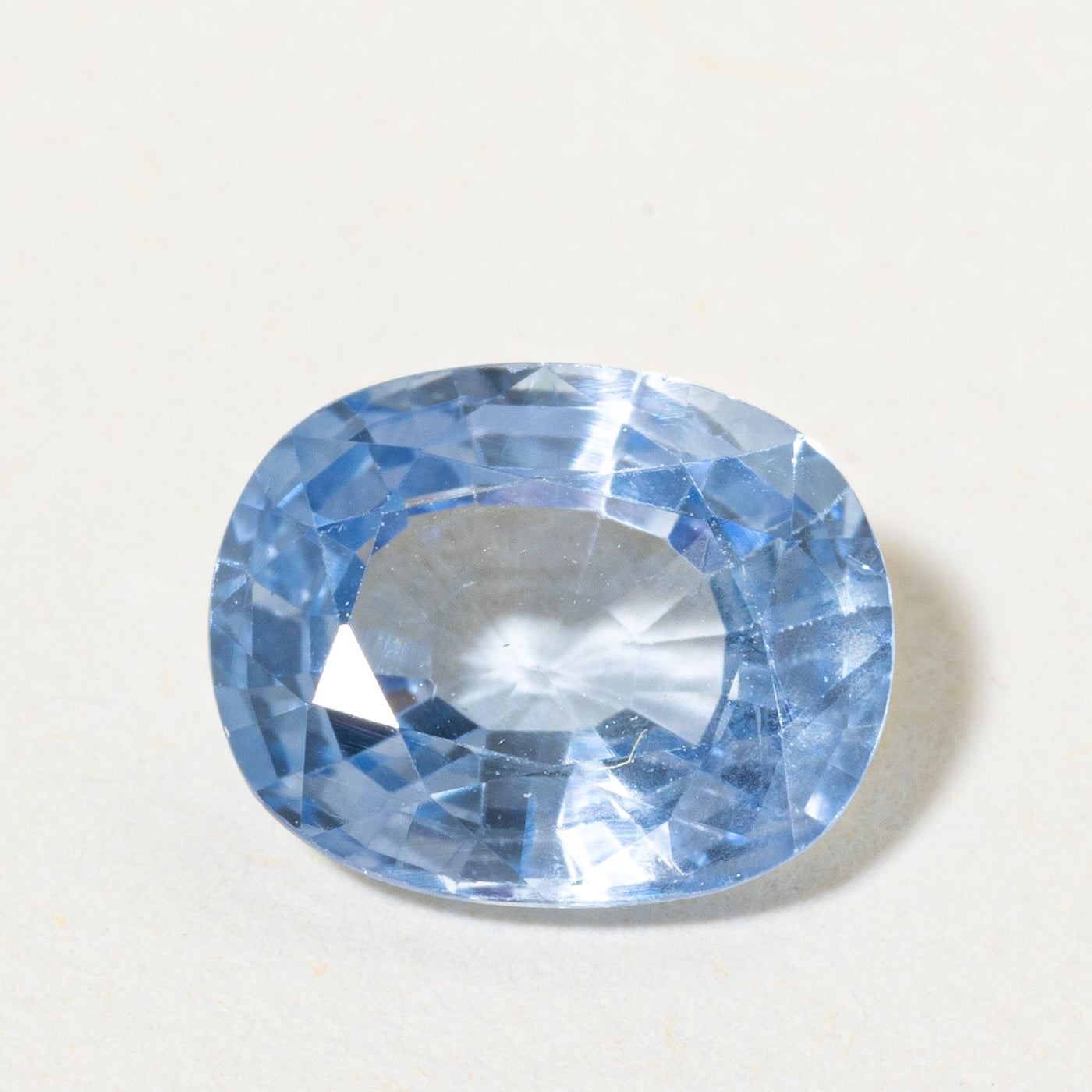 Saphir taille coussin (3,17 ct)