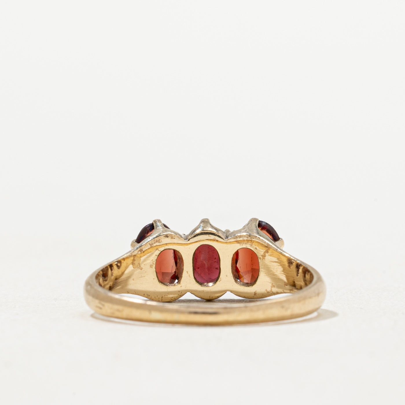 Three Stone Oval Cut Garnet Ring | 1.29ctw | SZ 7.5