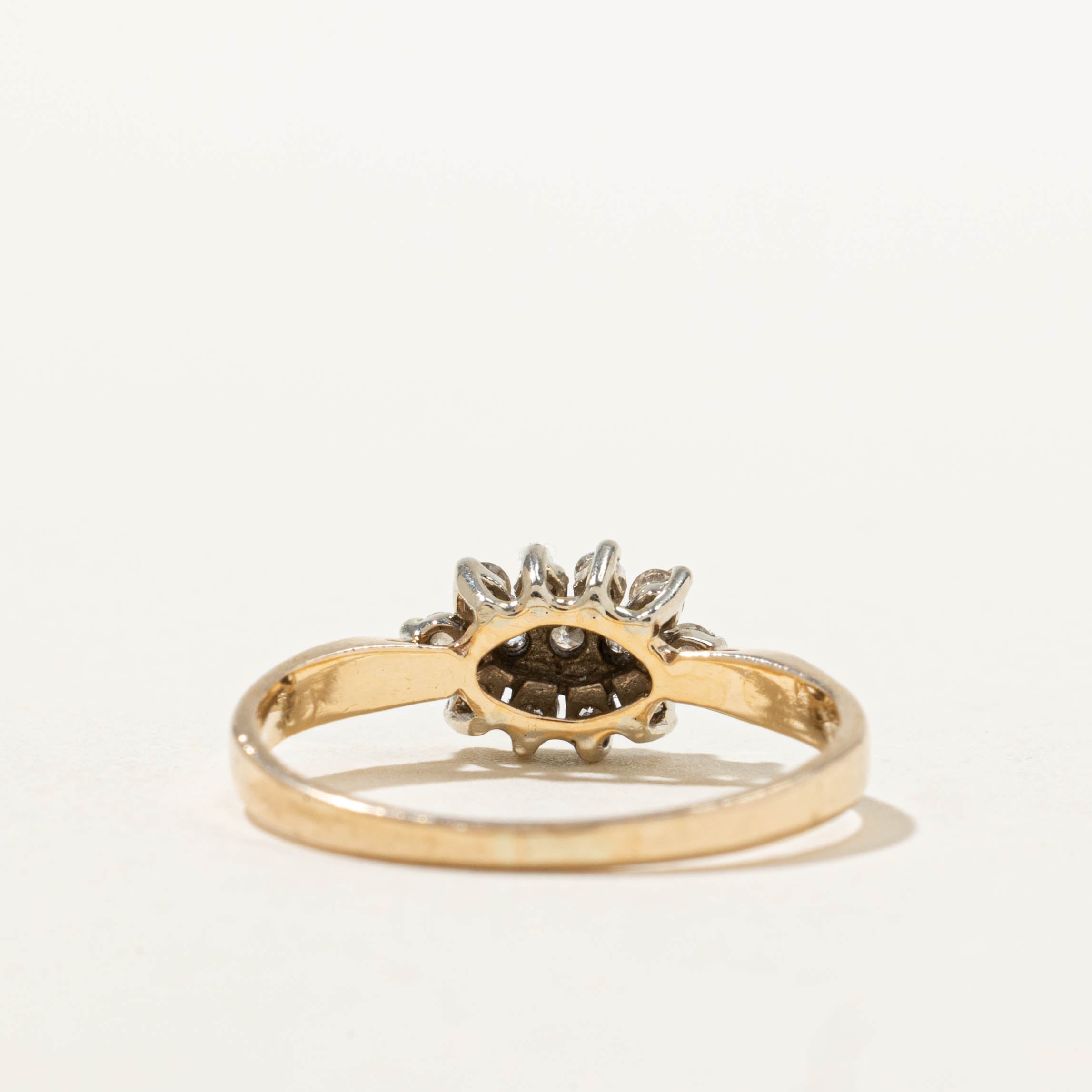 14k Diamond Petal Cluster Ring | SZ 6