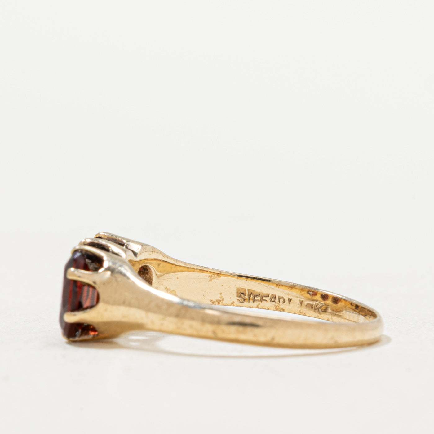 Three Stone Oval Cut Garnet Ring | 1.29ctw | SZ 7.5