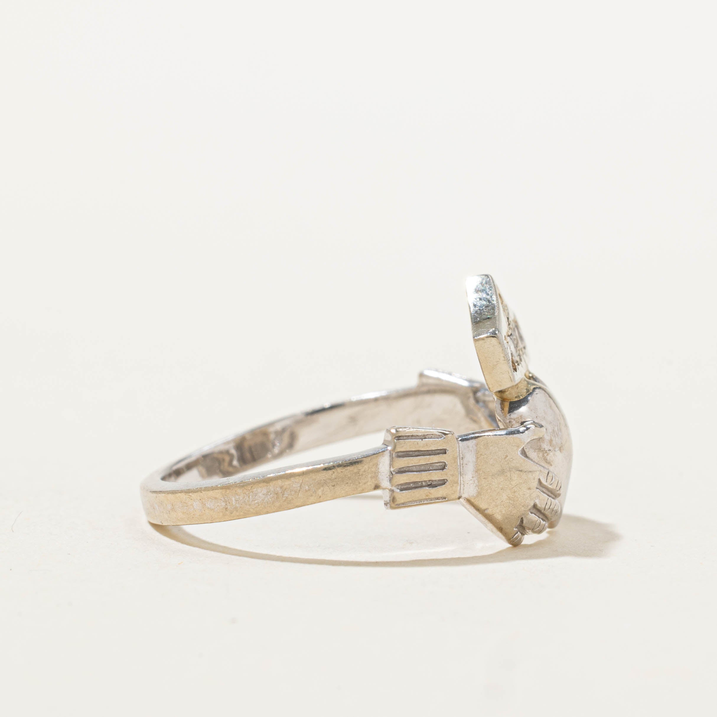 14k Diamond Claddagh Ring | SZ 5.75