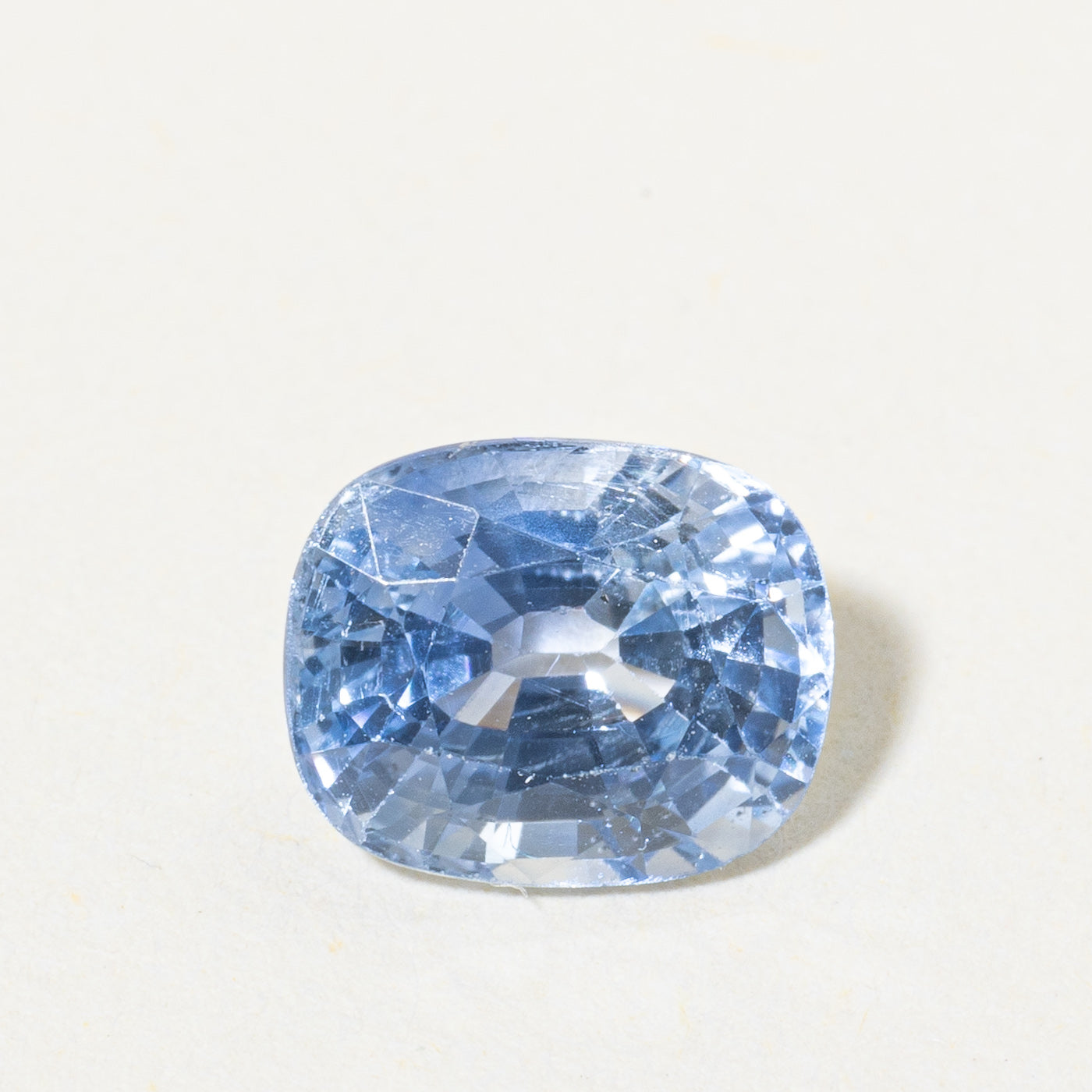 Saphir taille coussin (2,28 ct)