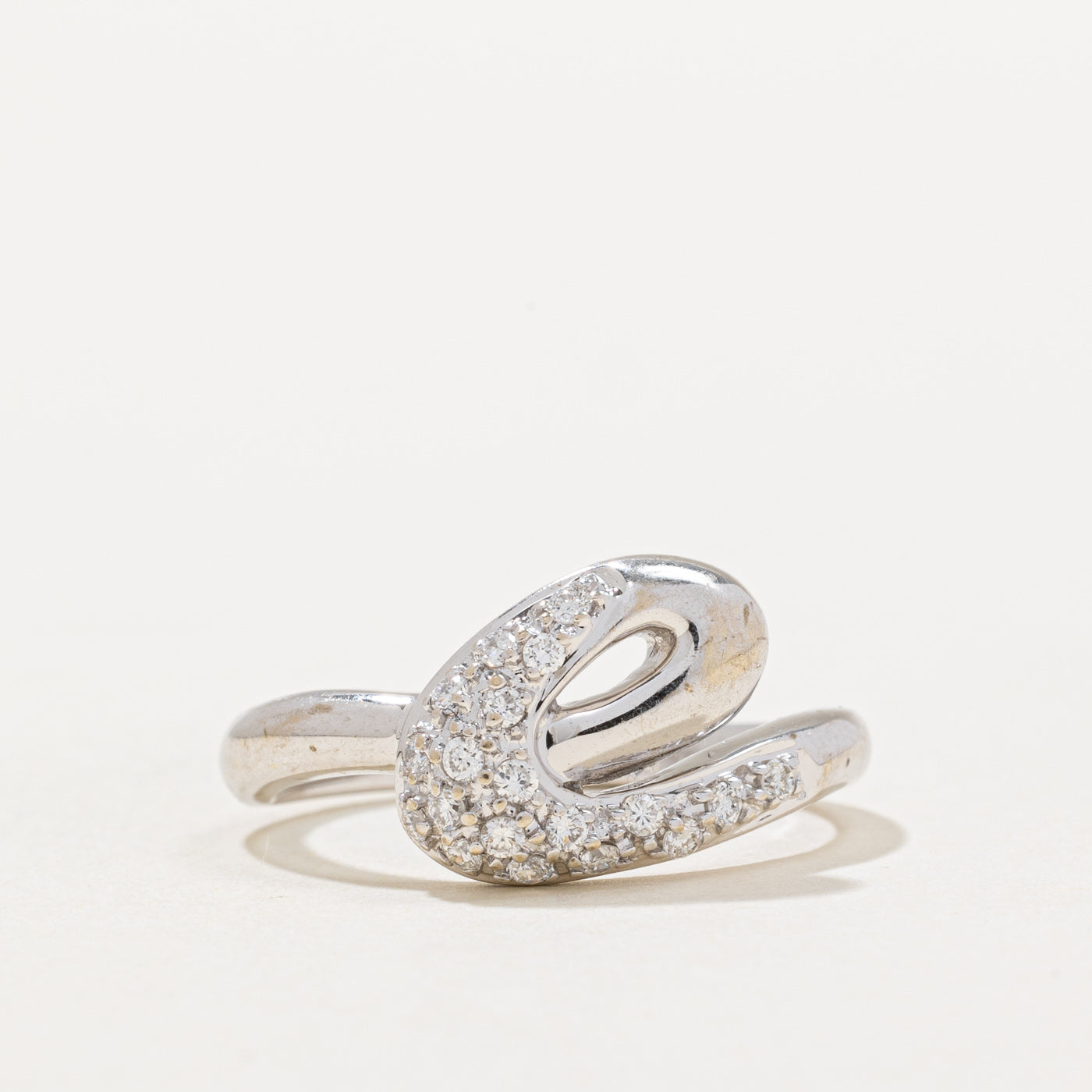 Diamond Swirl Design Ring | 0.20ctw | SZ 6.75 |