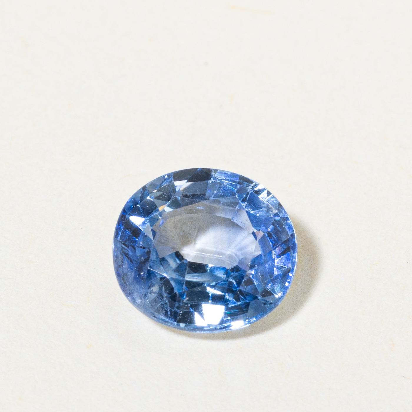 Saphir taille coussin (1,52 ct)