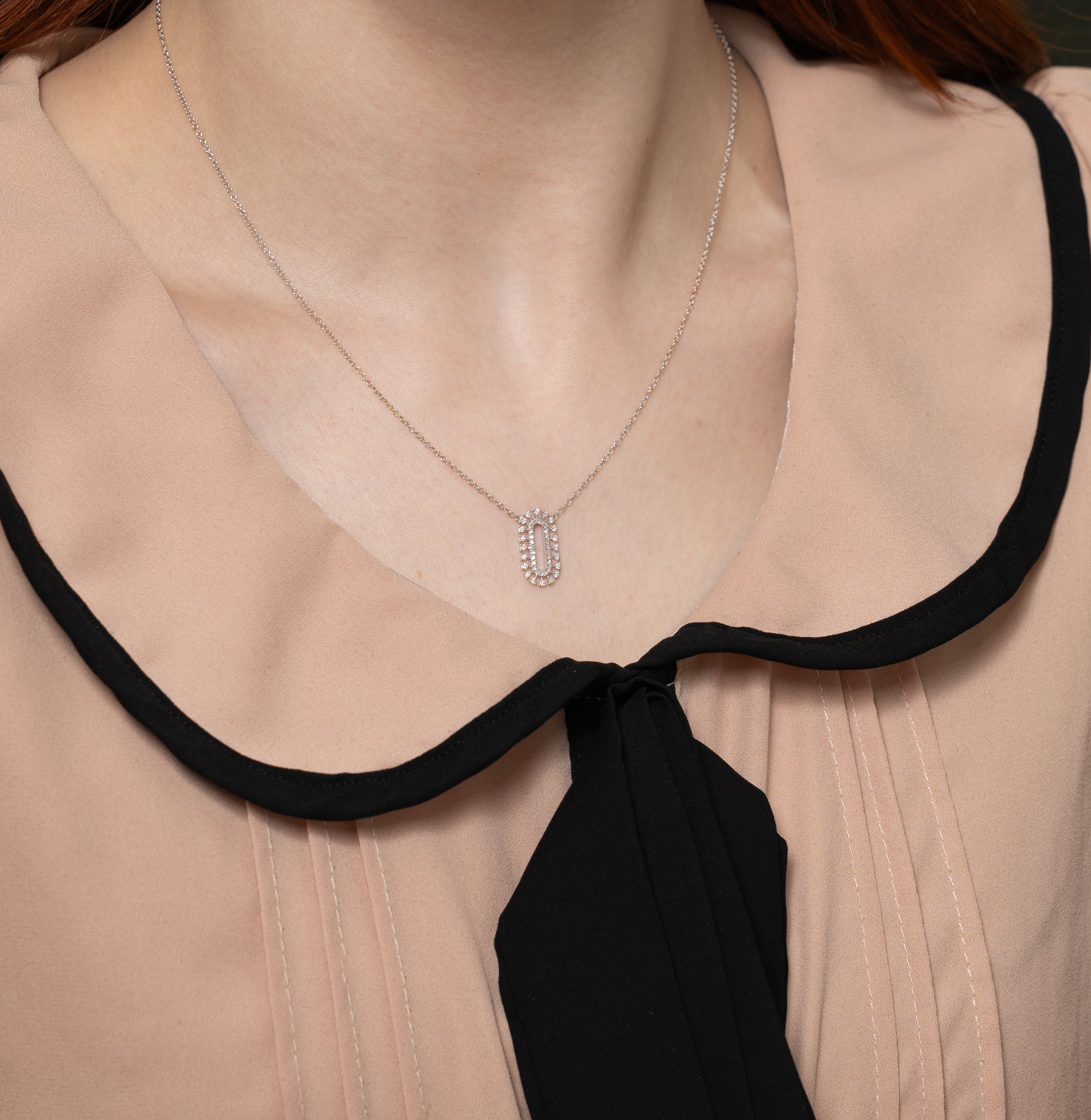 18k White Gold Diamond Oval Pendant Necklace | 0.12ct | 18"