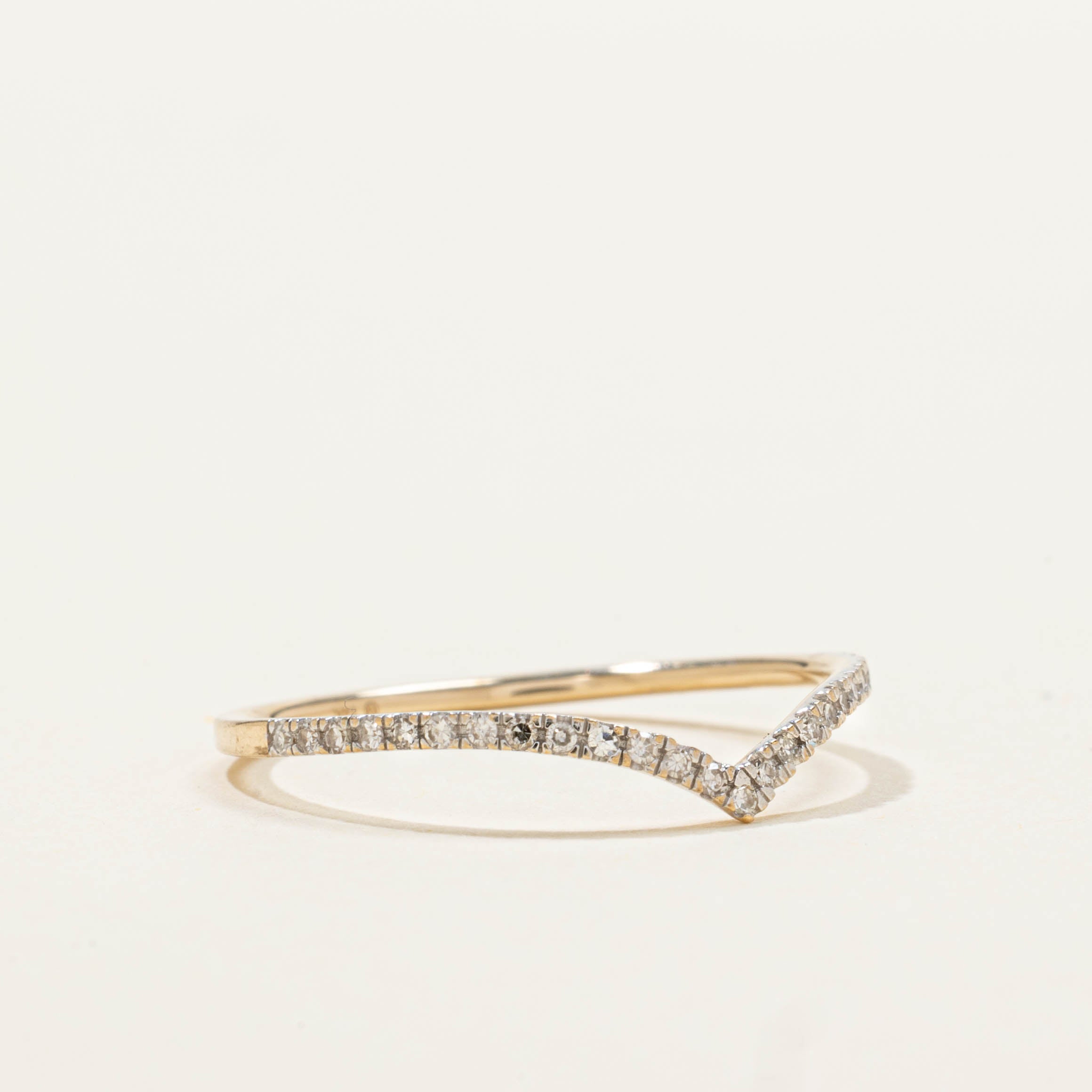14k Pavé Set Diamond Chevron Ring | SZ 7