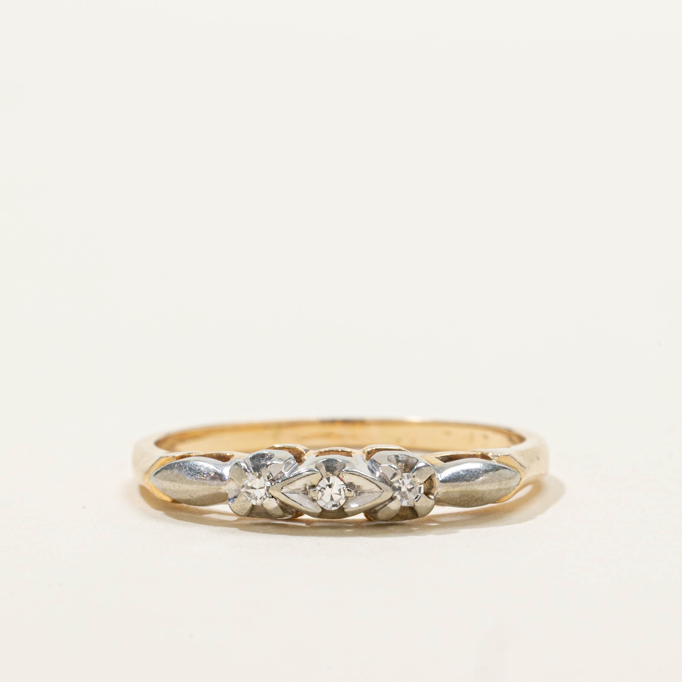 14k Illusion Set Diamond Textured Ring | SZ 7