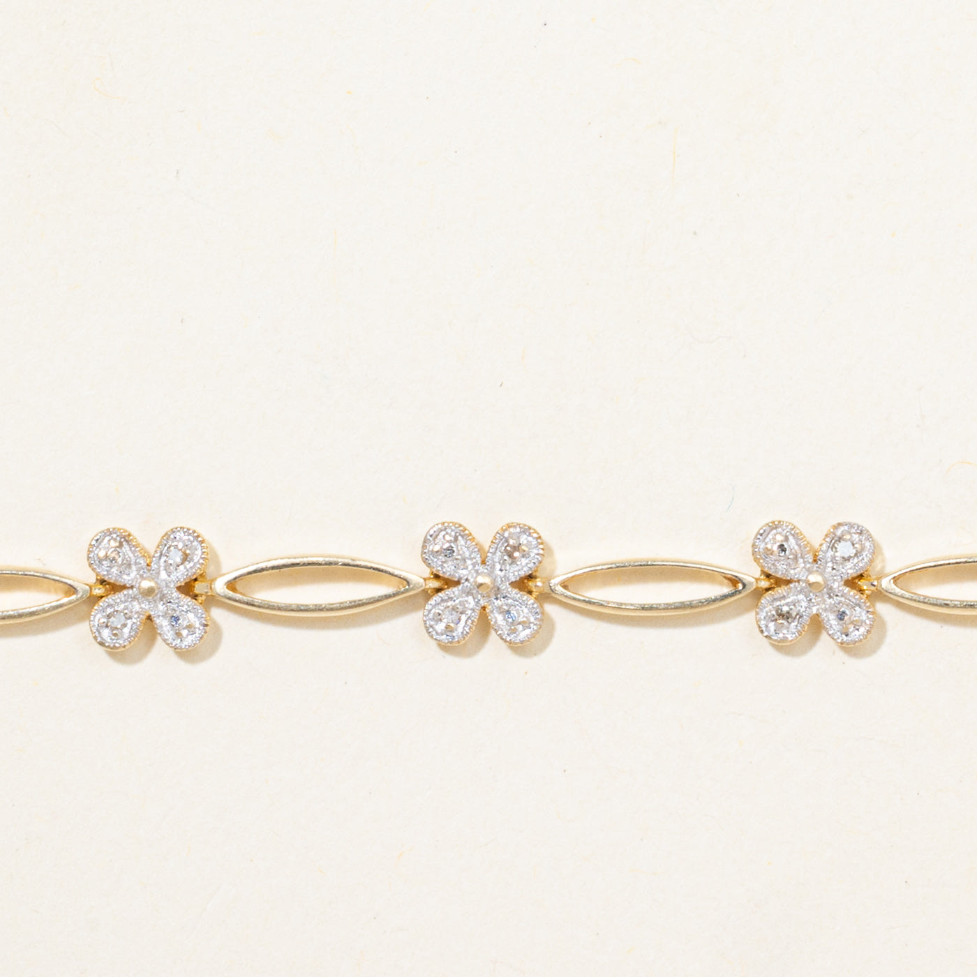 Diamond Flower Link Bracelet | 0.11ctw | 7.5"