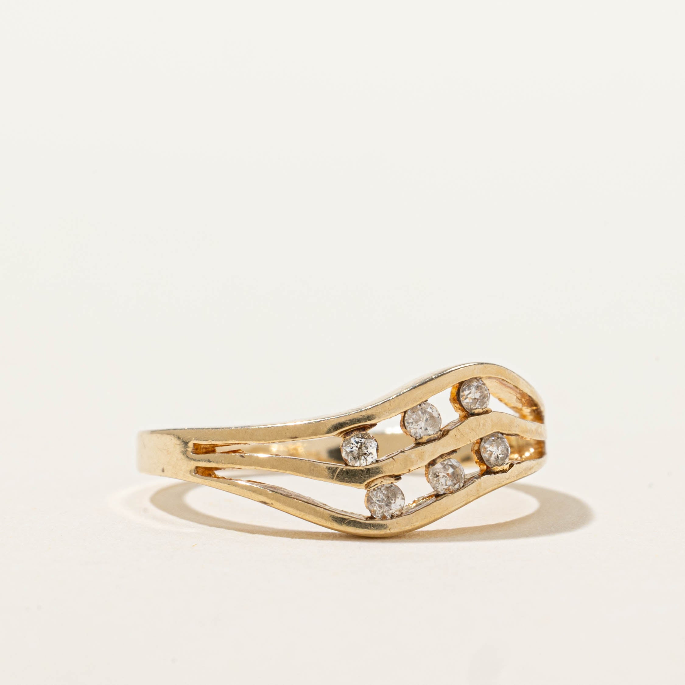 10k Diamond Double Wave Ring | SZ 6