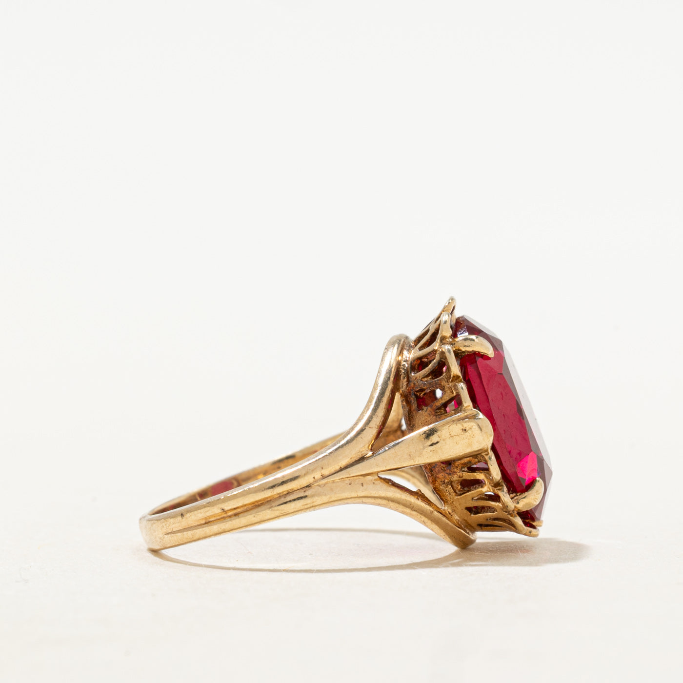 Synthetic Ruby Scalloped Cocktail Ring | 4.09ct | SZ 5.5