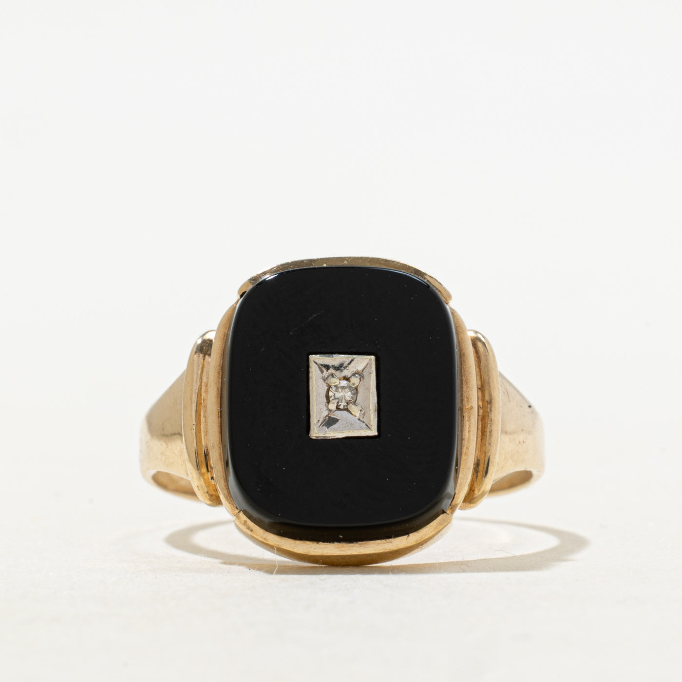 1987 London Bezel Set Onyx & Diamond Ring | 2.85ct, 0.005ct | SZ 9.5