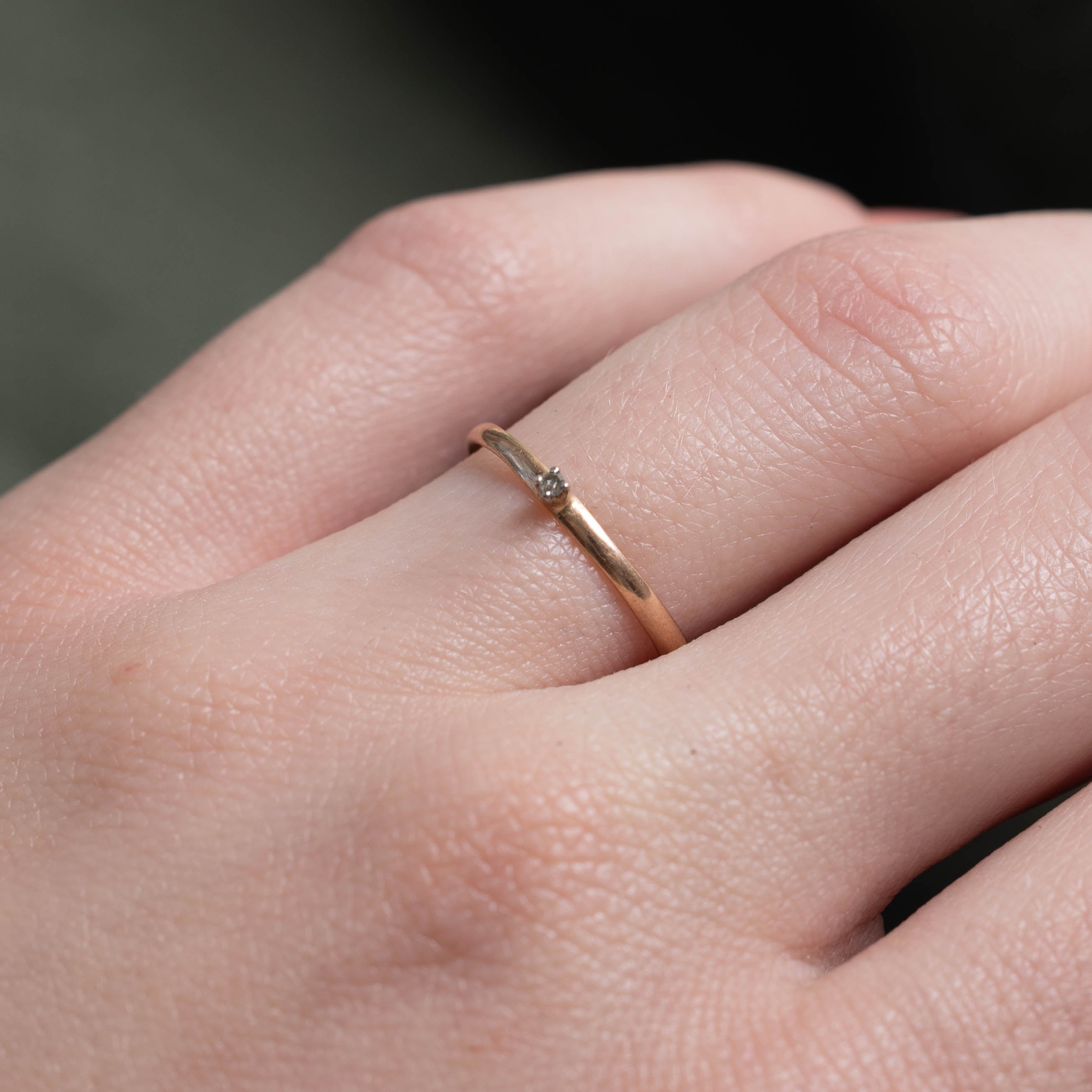 10k Single Diamond Thin Stacking Band | SZ 5.5