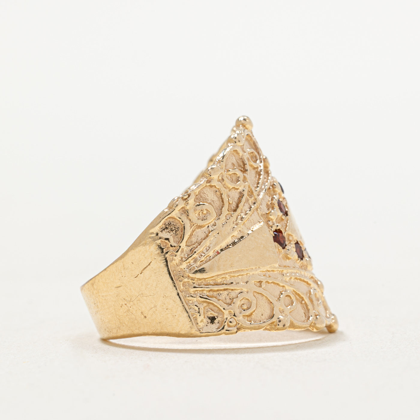 Scattered Garnet Ornate Ring | 0.20ctw | SZ 8