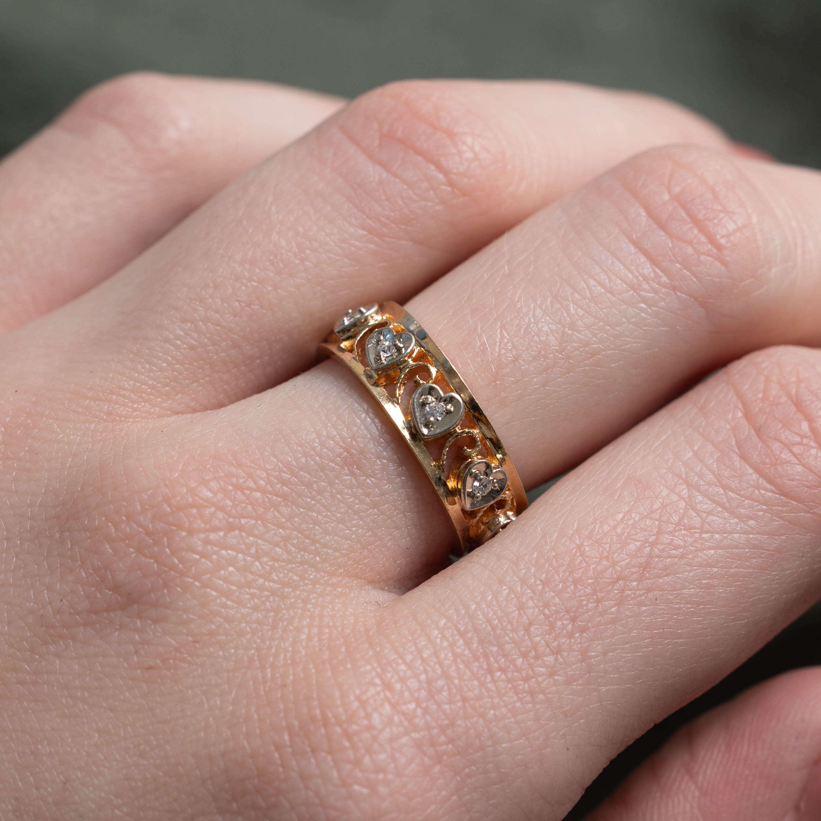 Canadian 14k Diamond Openwork Heart Patterned Band | SZ 6.25