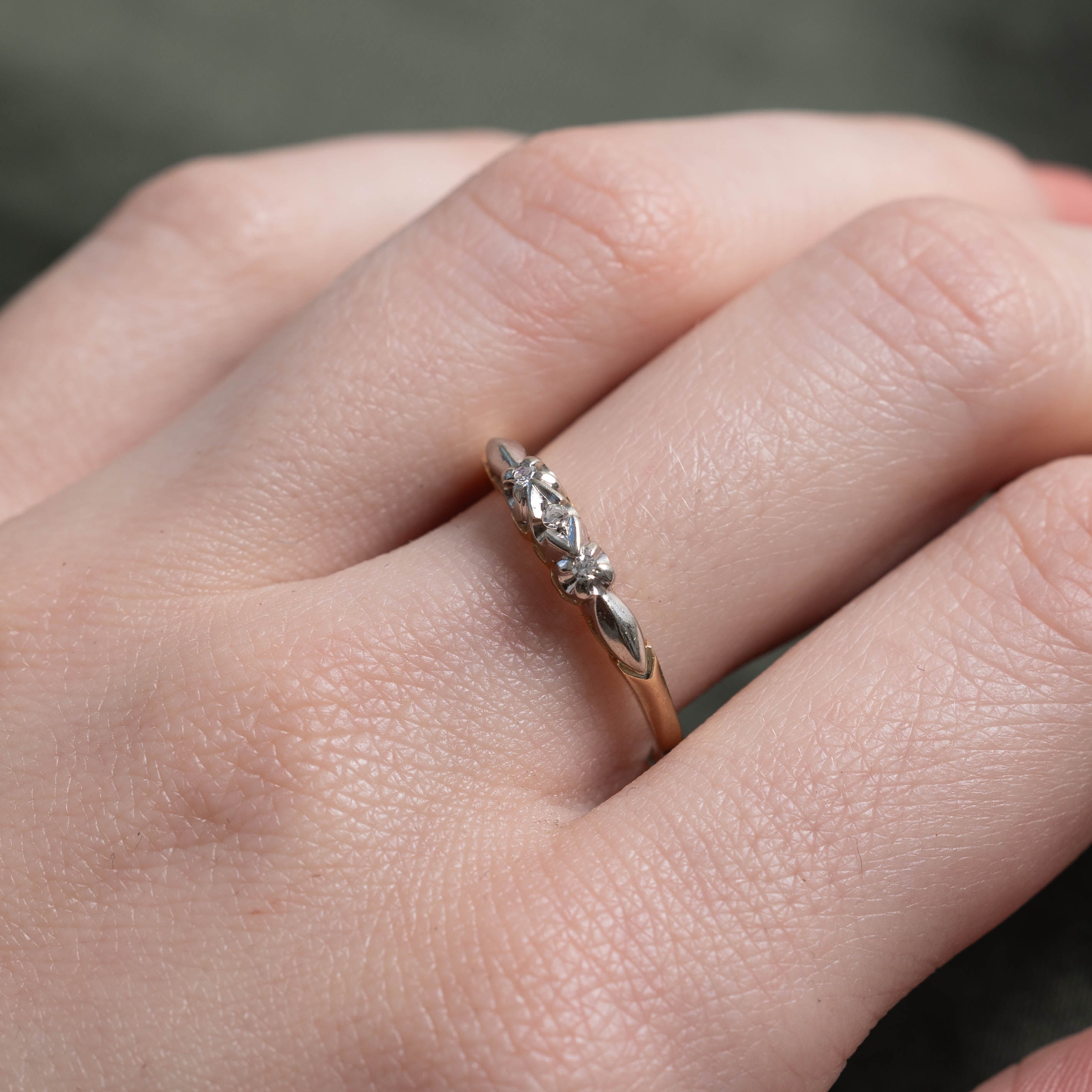 14k Illusion Set Diamond Textured Ring | SZ 7