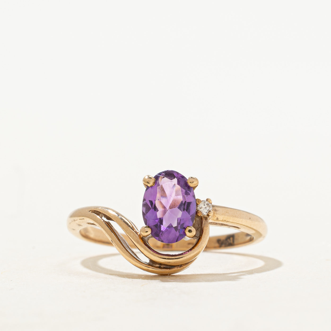 Amethyst & Diamond Offset Ring | 0.57ct, 0.01ct | SZ 7.25