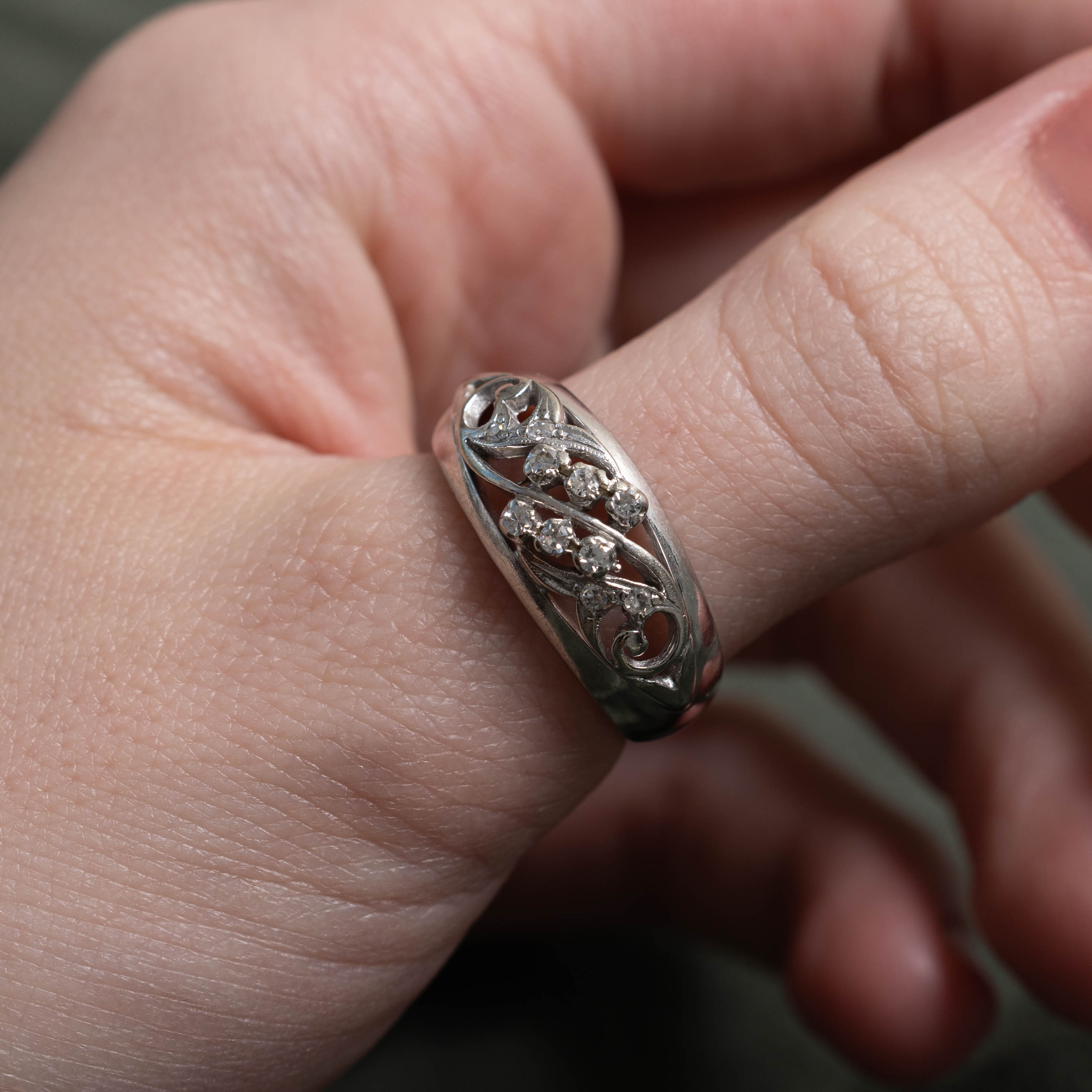 18k Diamond Scrollwork Openwork Dome Ring | SZ 8.5