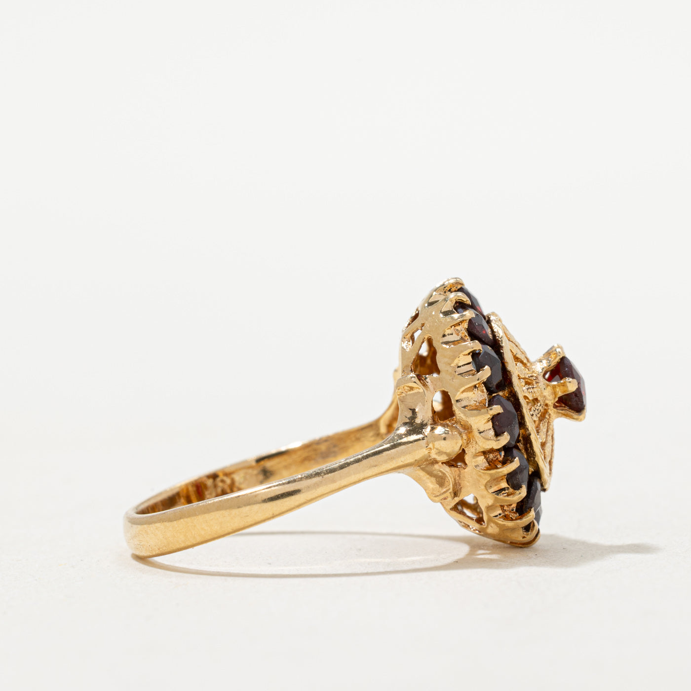 Garnet Petal Cocktail Ring | 1.45ctw | SZ 8.25