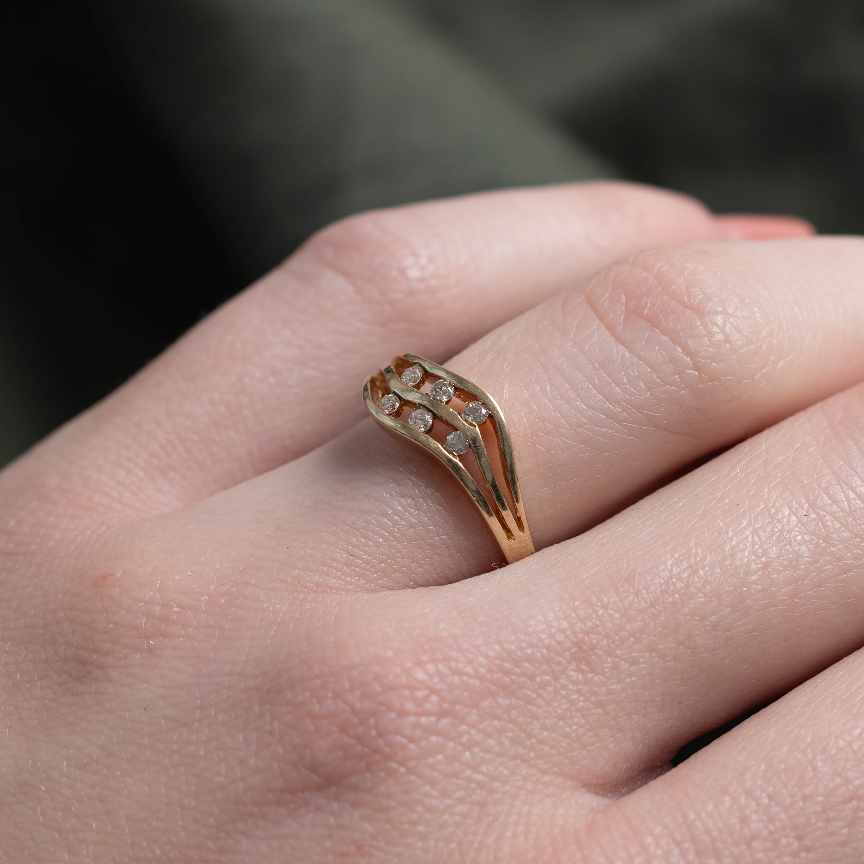 10k Diamond Double Wave Ring | SZ 6