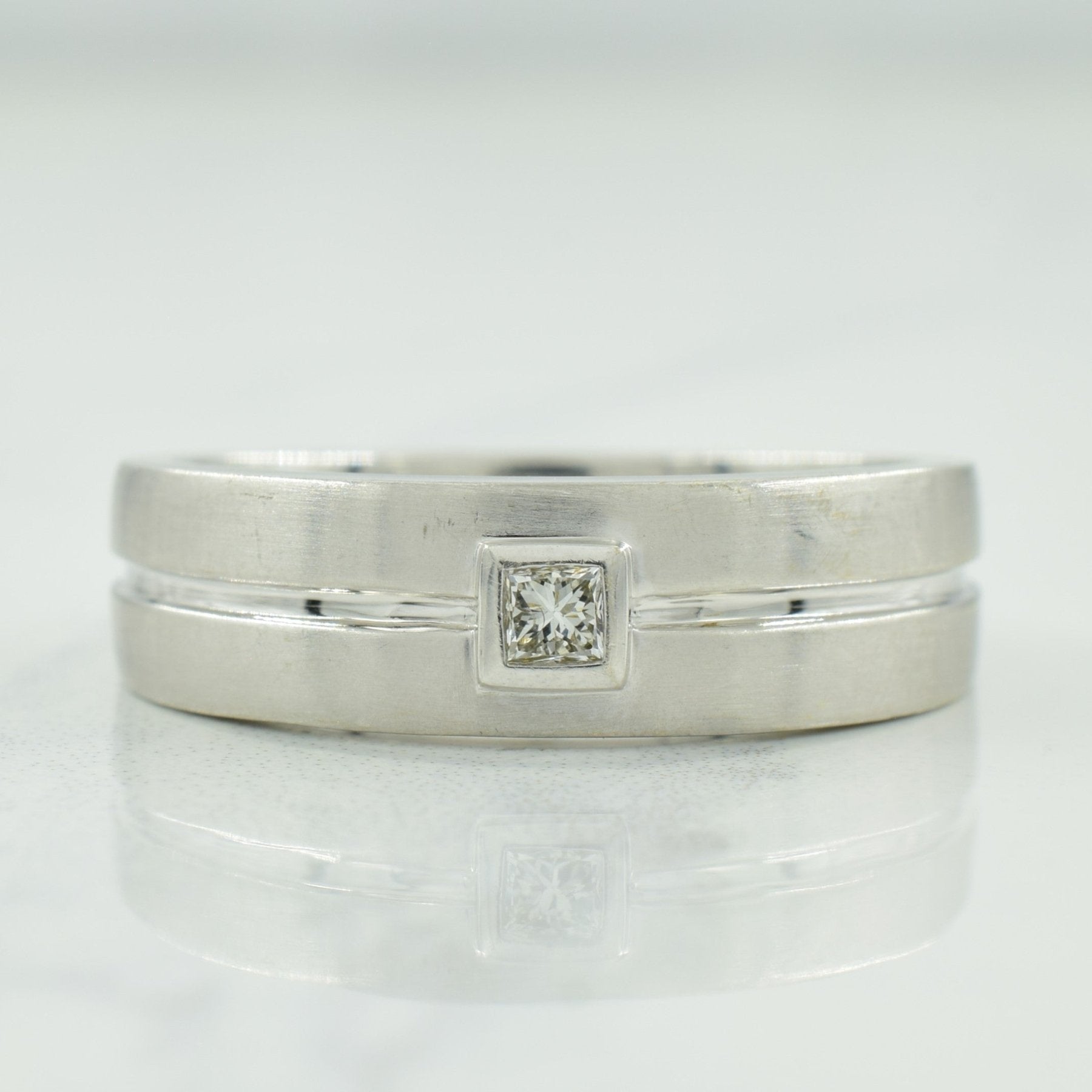 'Vera Wang' Diamond Ring | 0.10ct | SZ 9.75 | - 100 Ways