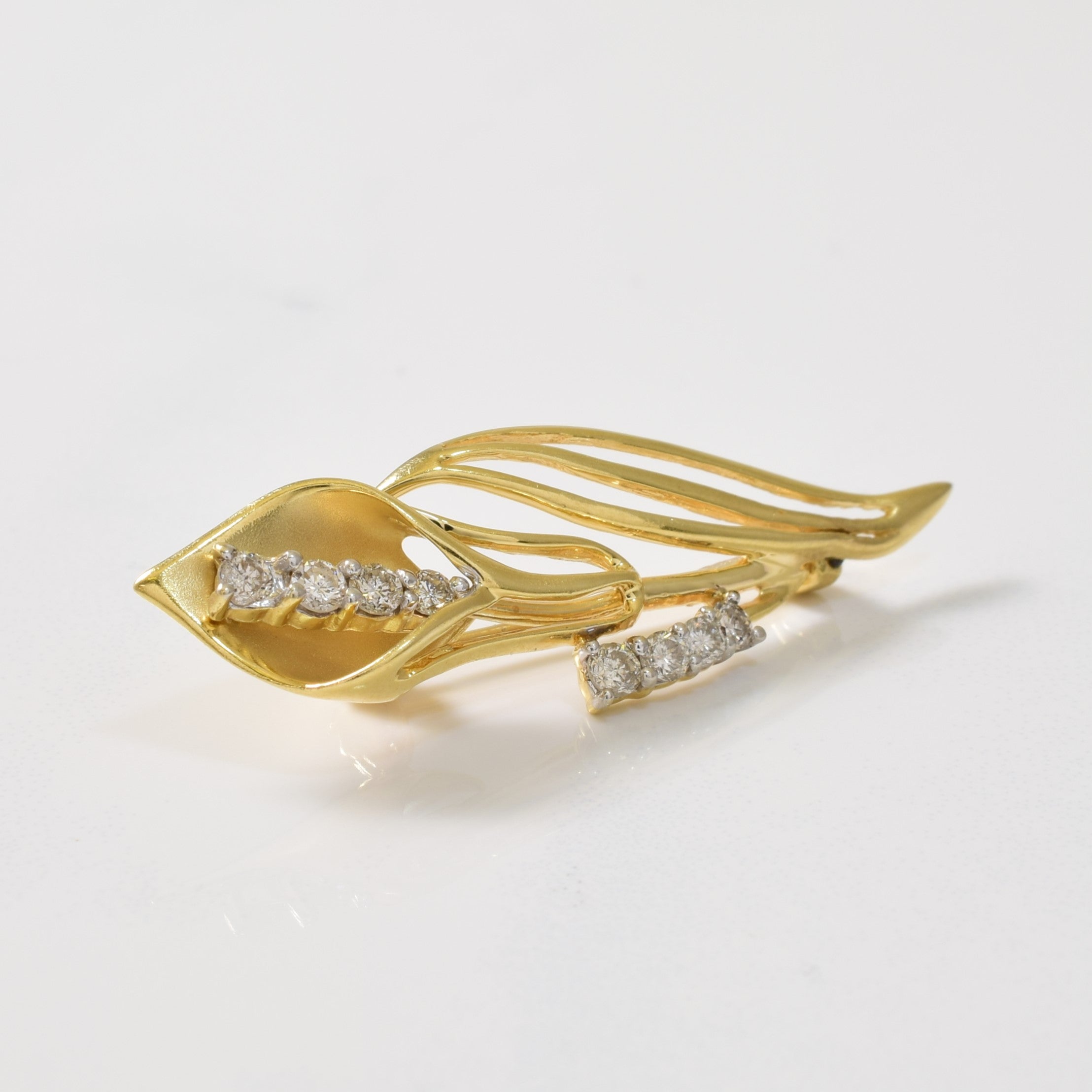 Diamond Brooch | 0.32ctw |