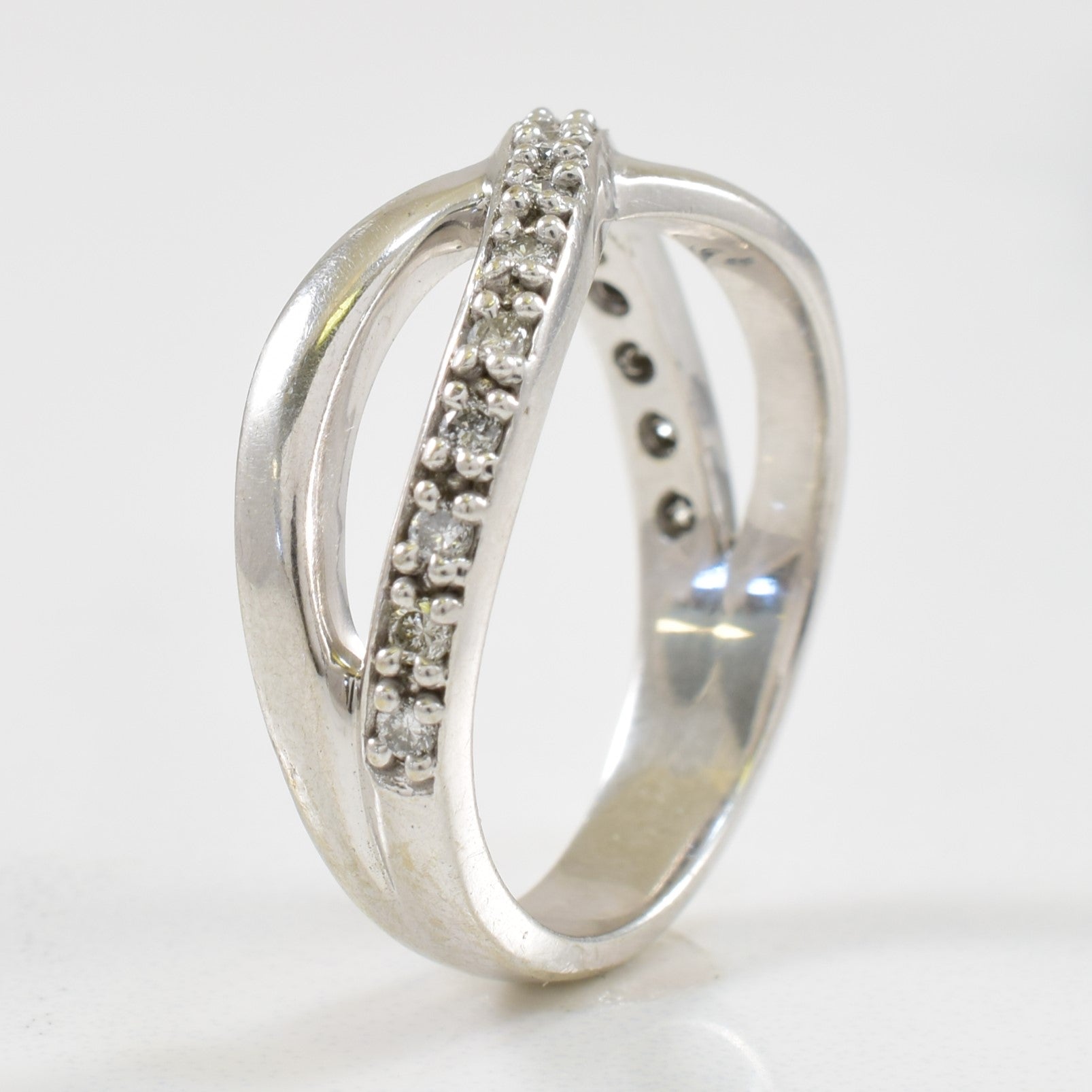 Diamond Crisscross Ring | 016ctw | SZ 6.5 |