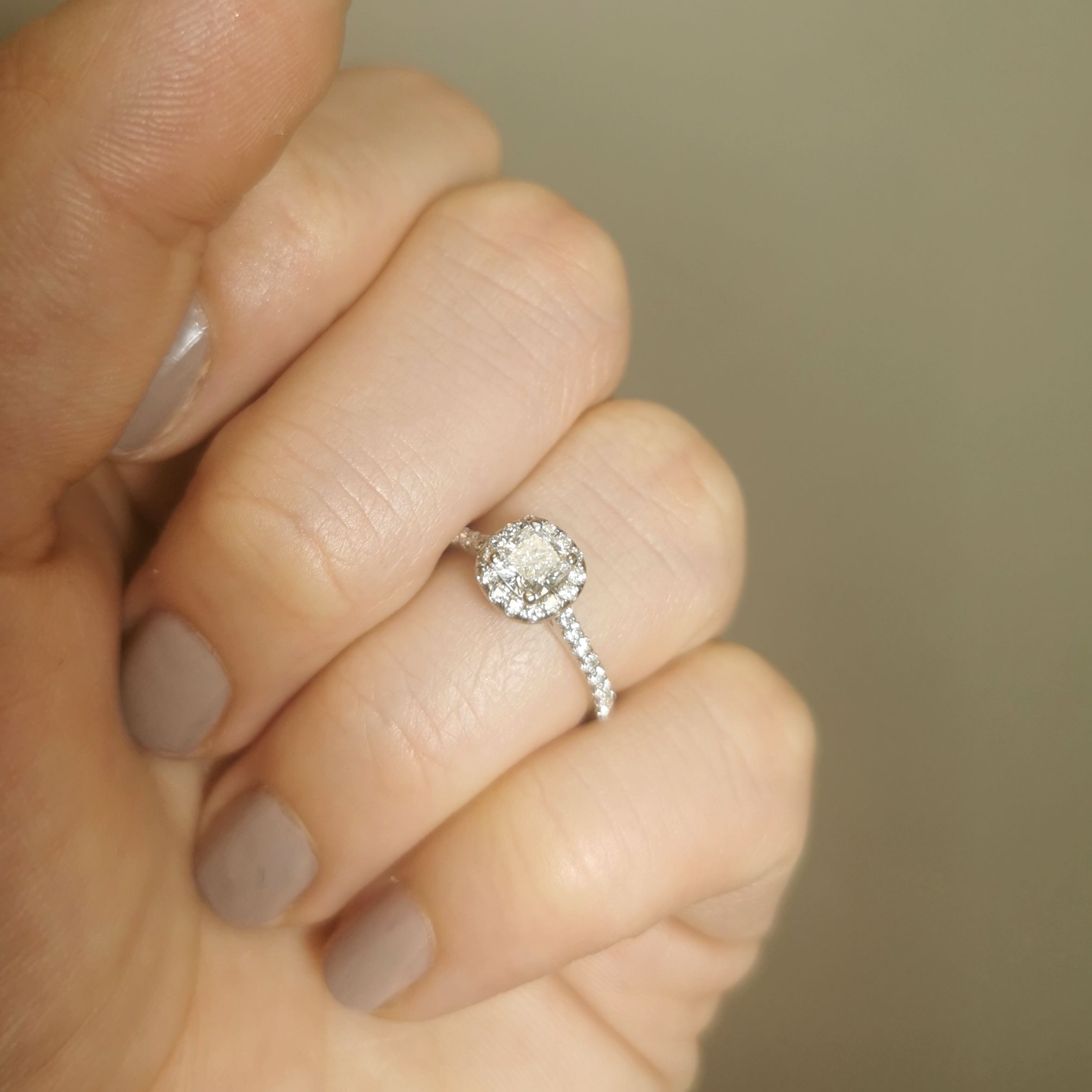 Cushion Cut Diamond Halo Engagement Ring | 0.80ctw | SZ 4.25 |