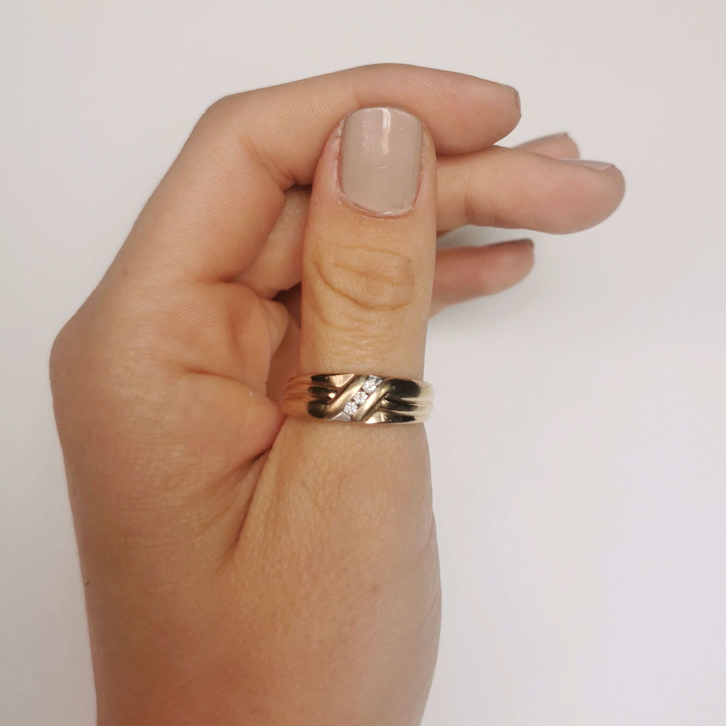 Diamond Bypass Band | 0.09ctw | SZ 10.5 |
