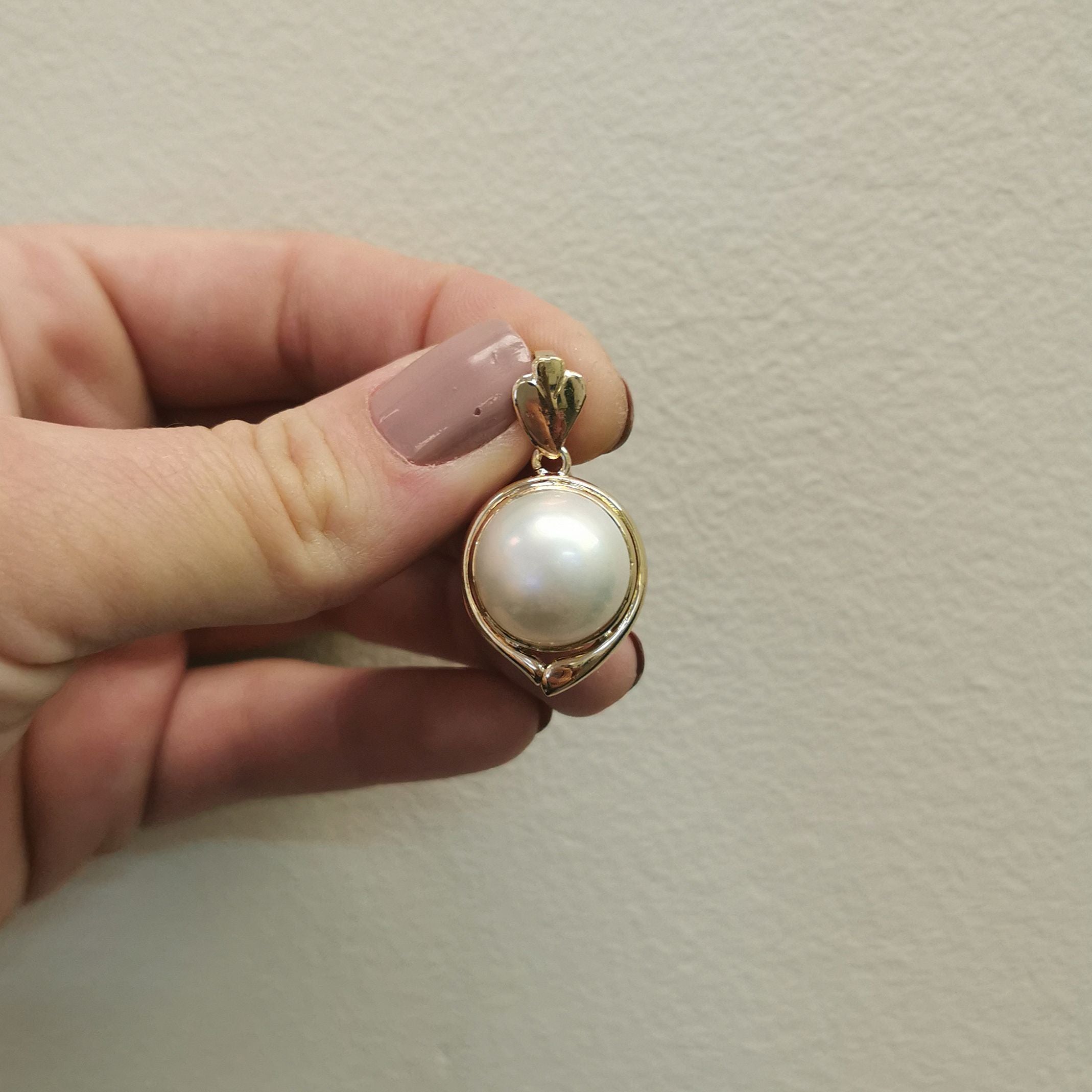 Mabe Pearl Dome Pendant | 14.00ct |