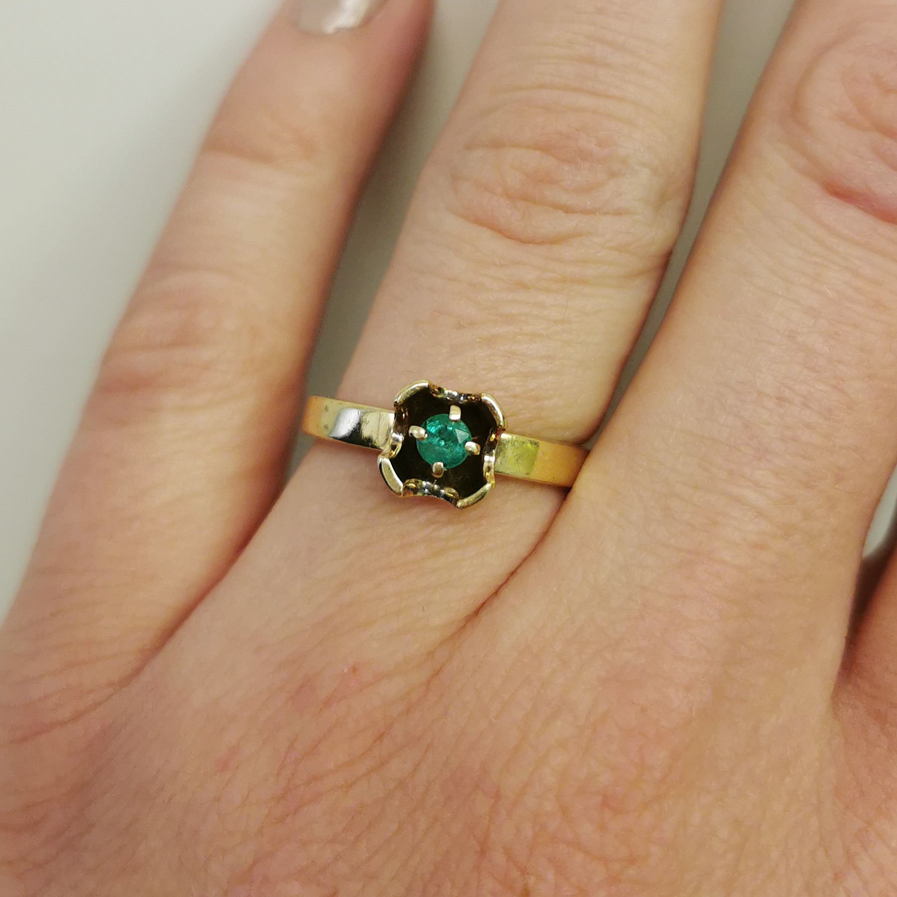 Bague florale en émeraude | 0,14 ct | Taille 7 |