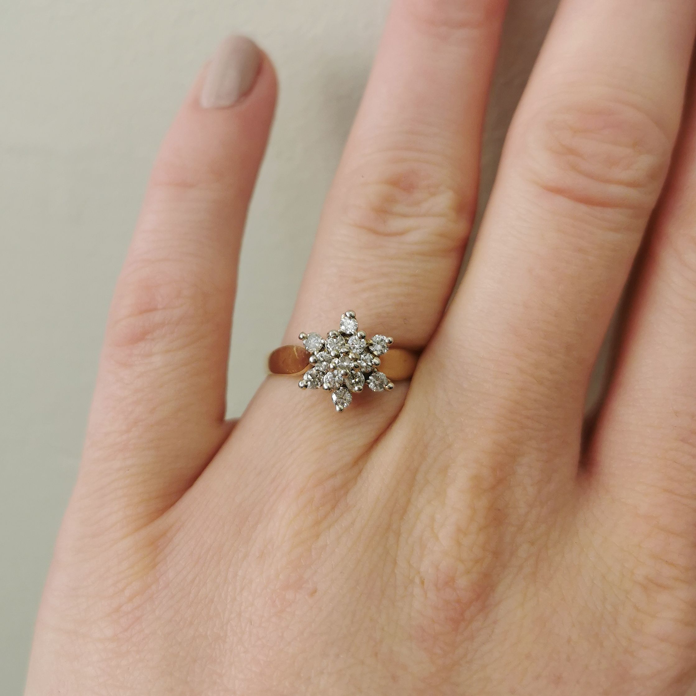 Snowflake Cluster Diamond Ring | 0.52ctw | SZ 7.5 |