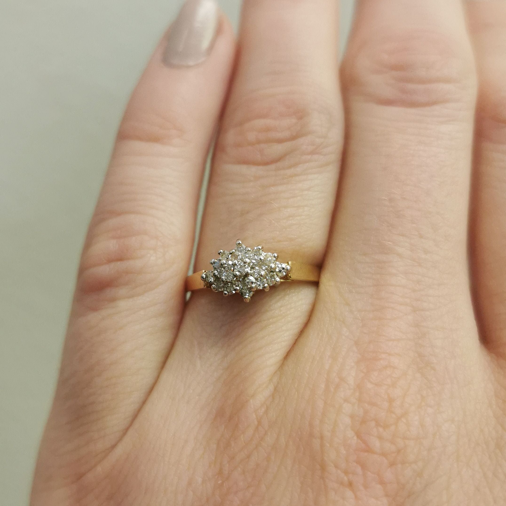 Cluster Diamond Ring | 0.25 ctw | SZ 6.5 |