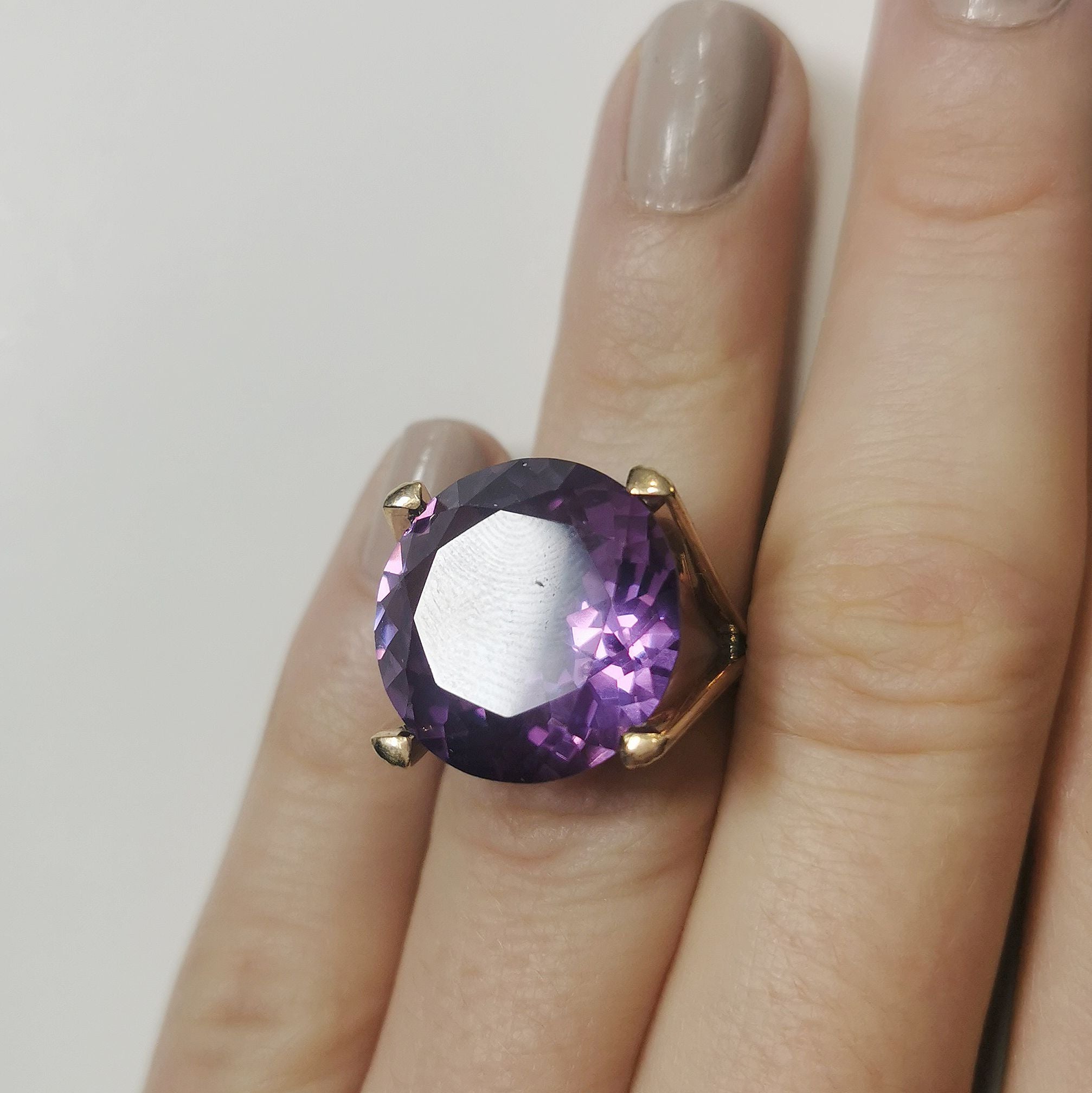 Synthetic Purple Sapphire Cocktail Ring | 18.81 ct | SZ 5 |