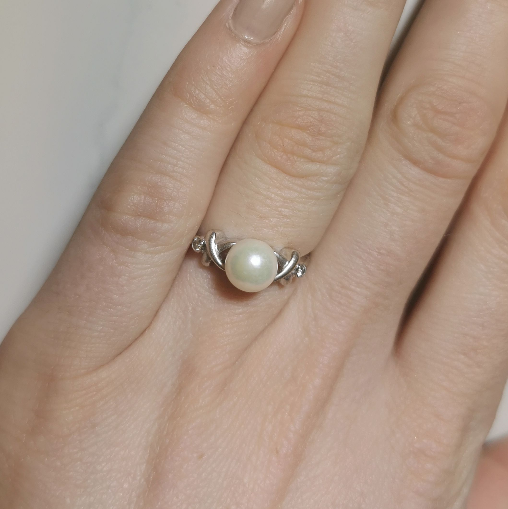 Pearl & Diamond 'XO' Ring | 0.04ctw, 2.75ct | SZ 6.5 |