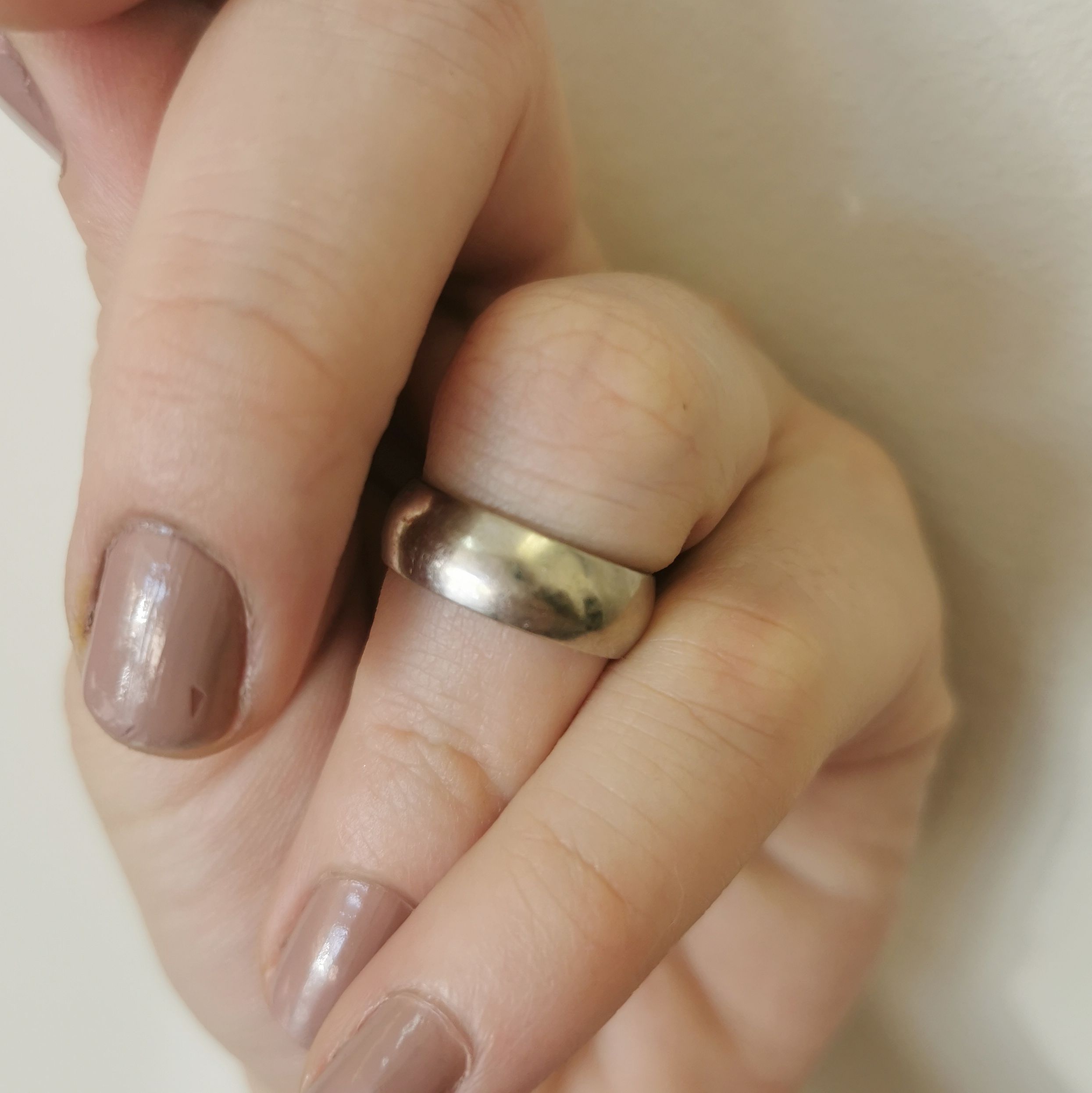 White Gold Wedding Band | SZ 5 |