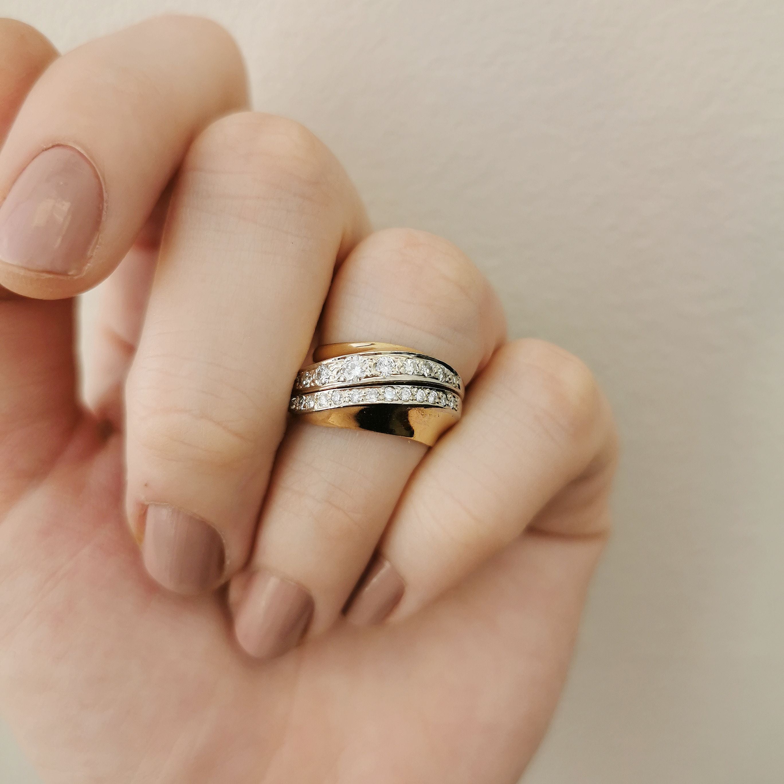 Round Brilliant Diamond Wave Ring | 0.38ctw | SZ 4.75 |