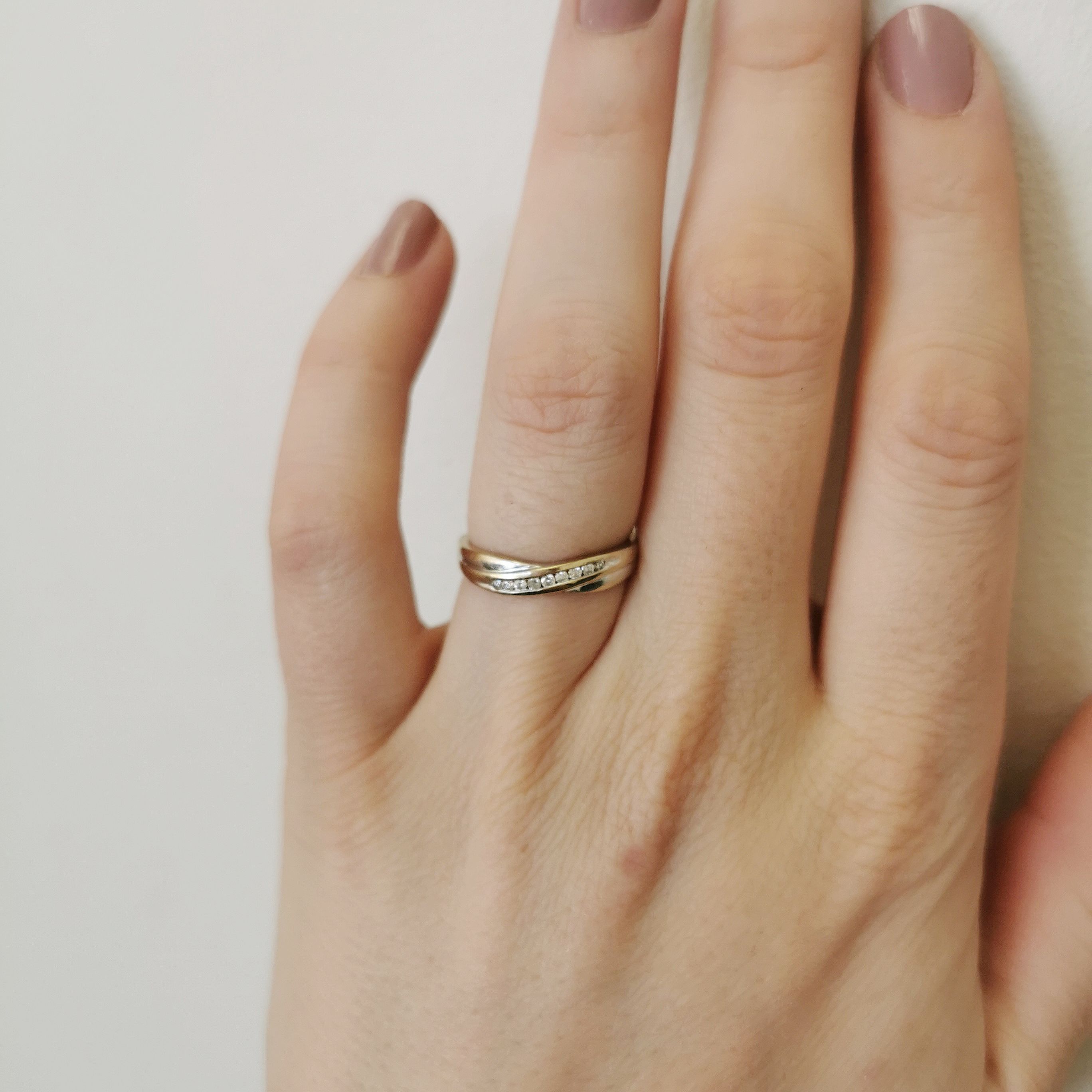 Channel Set Contour Ring | 0.10ctw | SZ 6.5 |