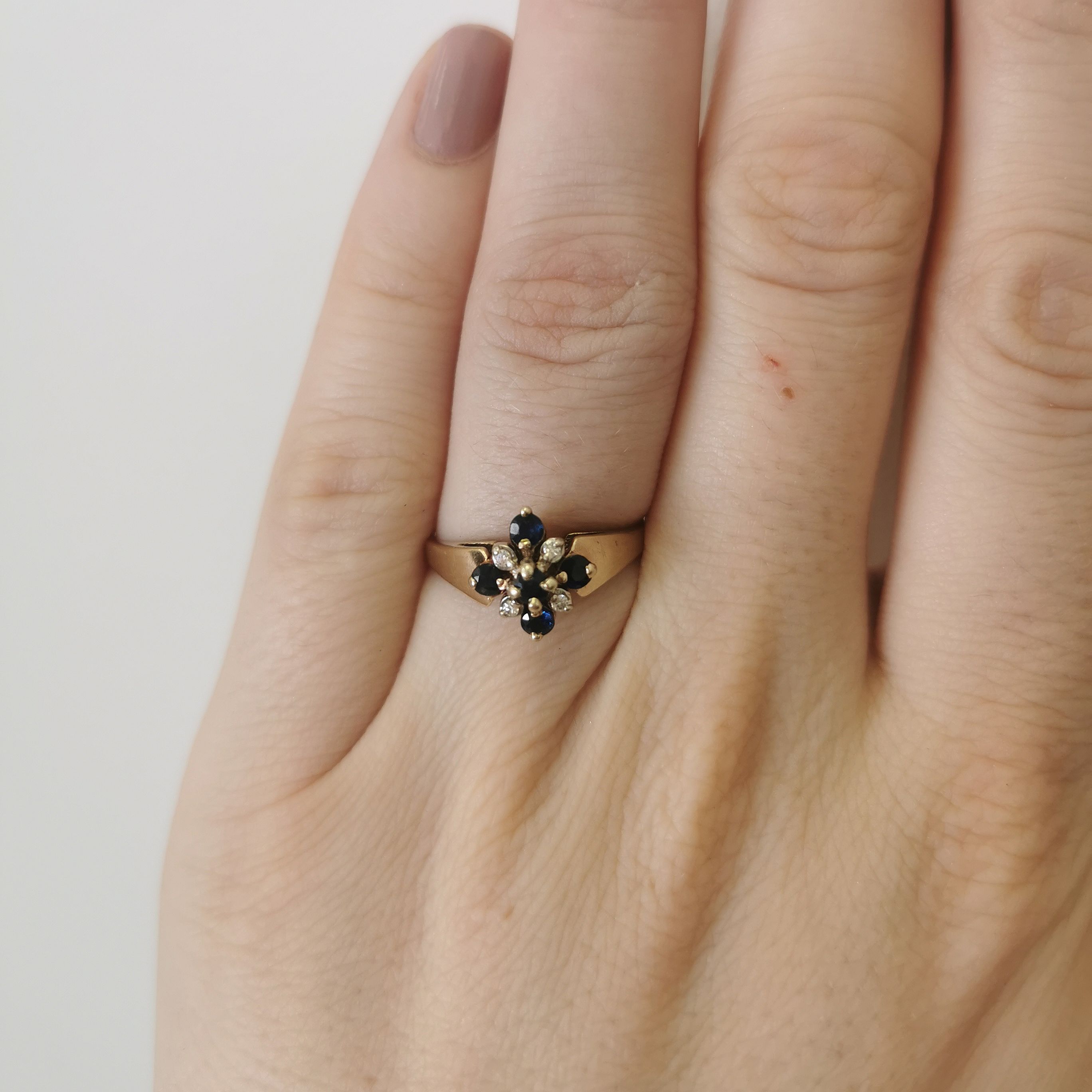 Diamond & Blue Sapphire Cluster Ring | 0.03ctw, 0.30ctw | SZ 6.5 |