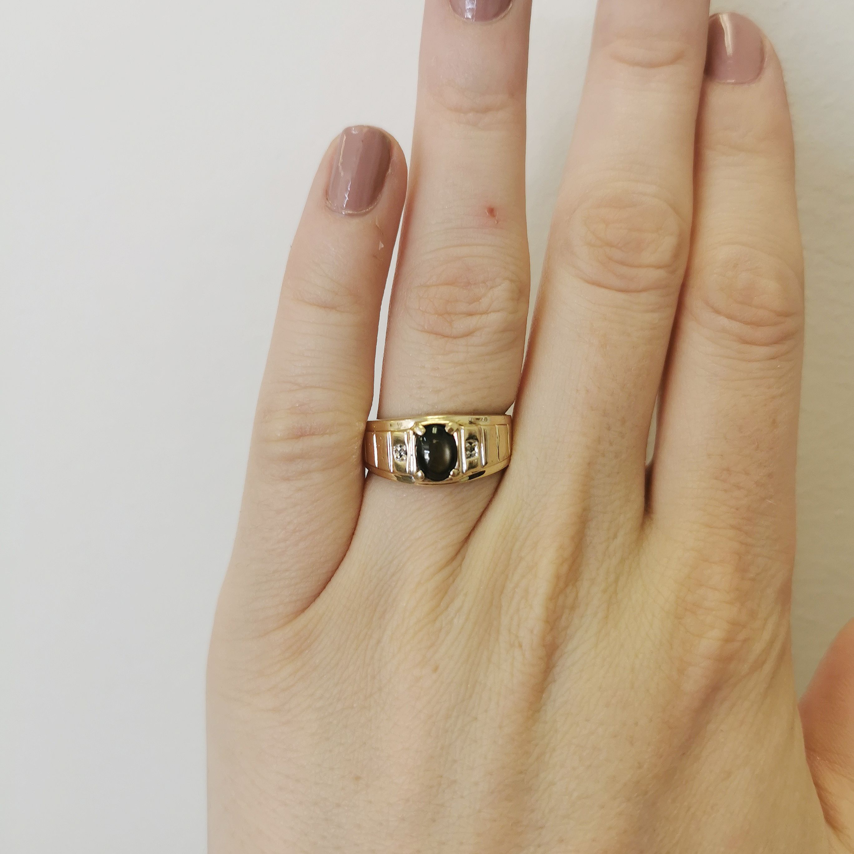 Black Chatoyant Sapphire & Diamond Ring | 0.01ctw, 0.90ct | SZ 7.5 |