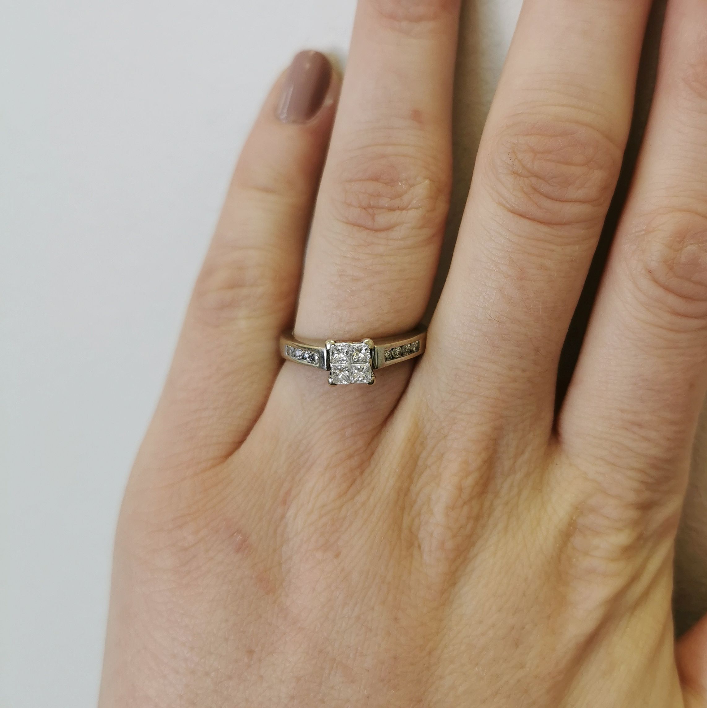 Diamond Cluster Engagement Ring | 0.56ctw | SZ 7 |