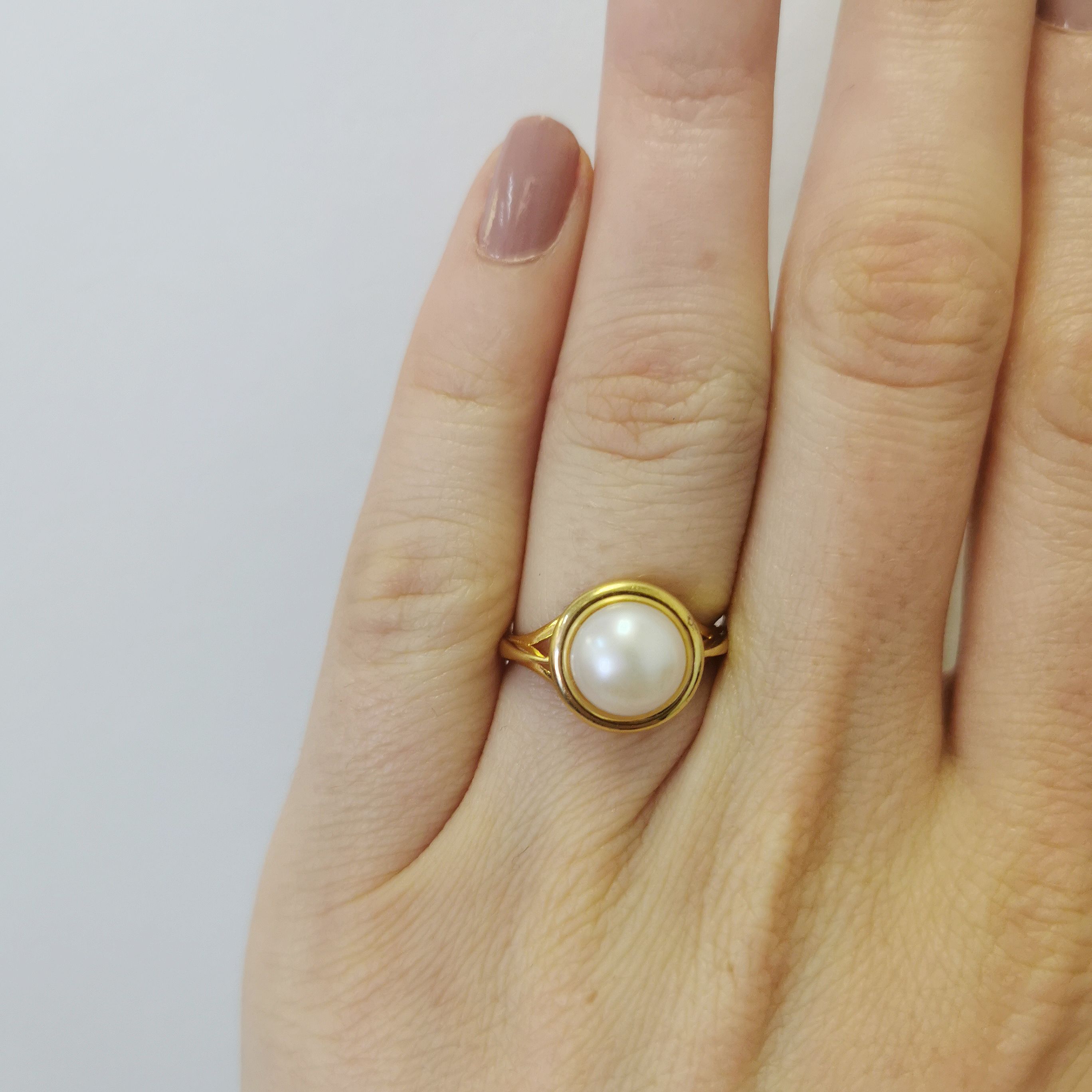 Bezel Set Button Pearl Ring | 3.60ct | SZ 6.25 |