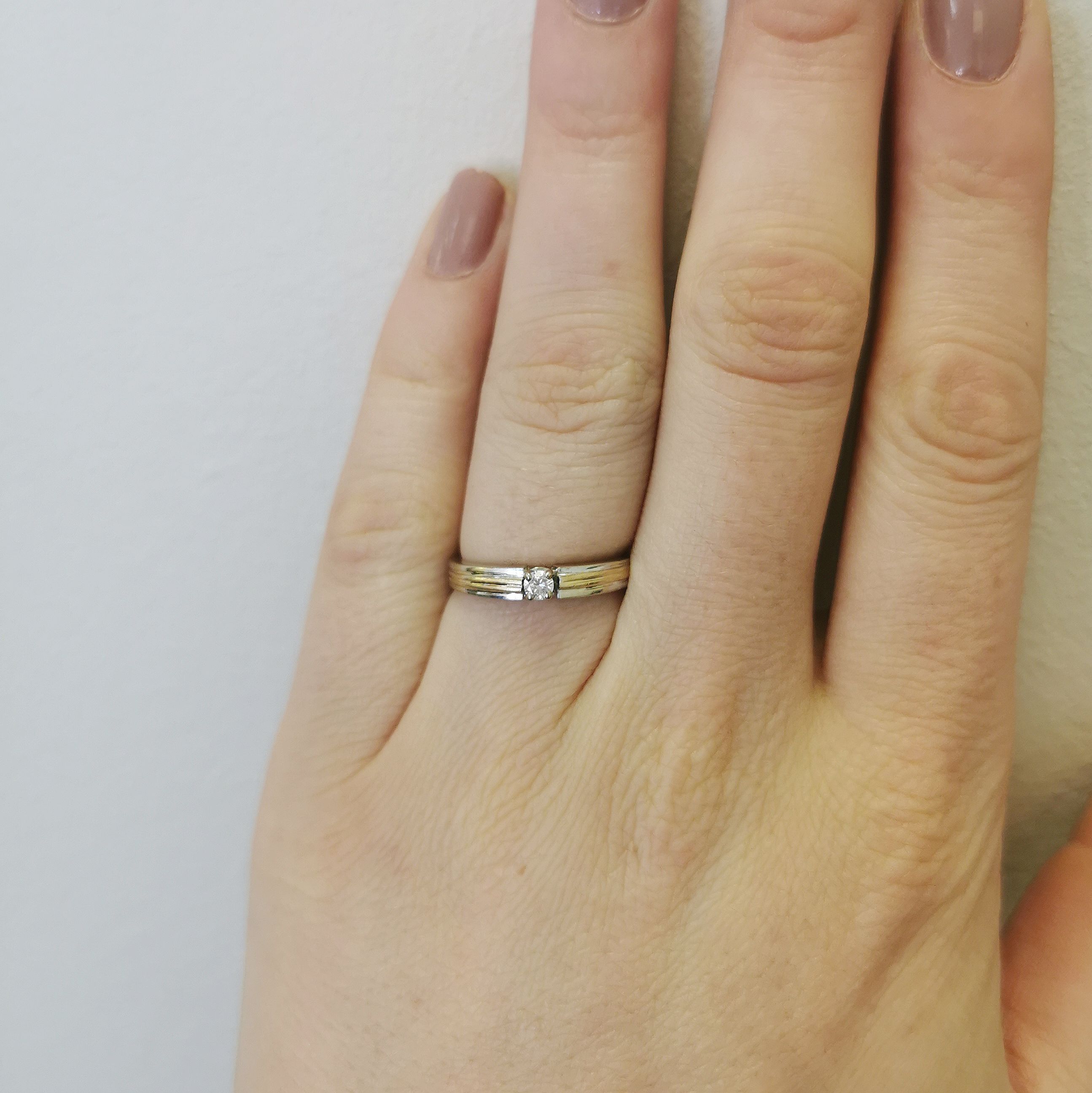 Two Toned Solitaire Diamond Ring | 0.08ct | SZ 6 |