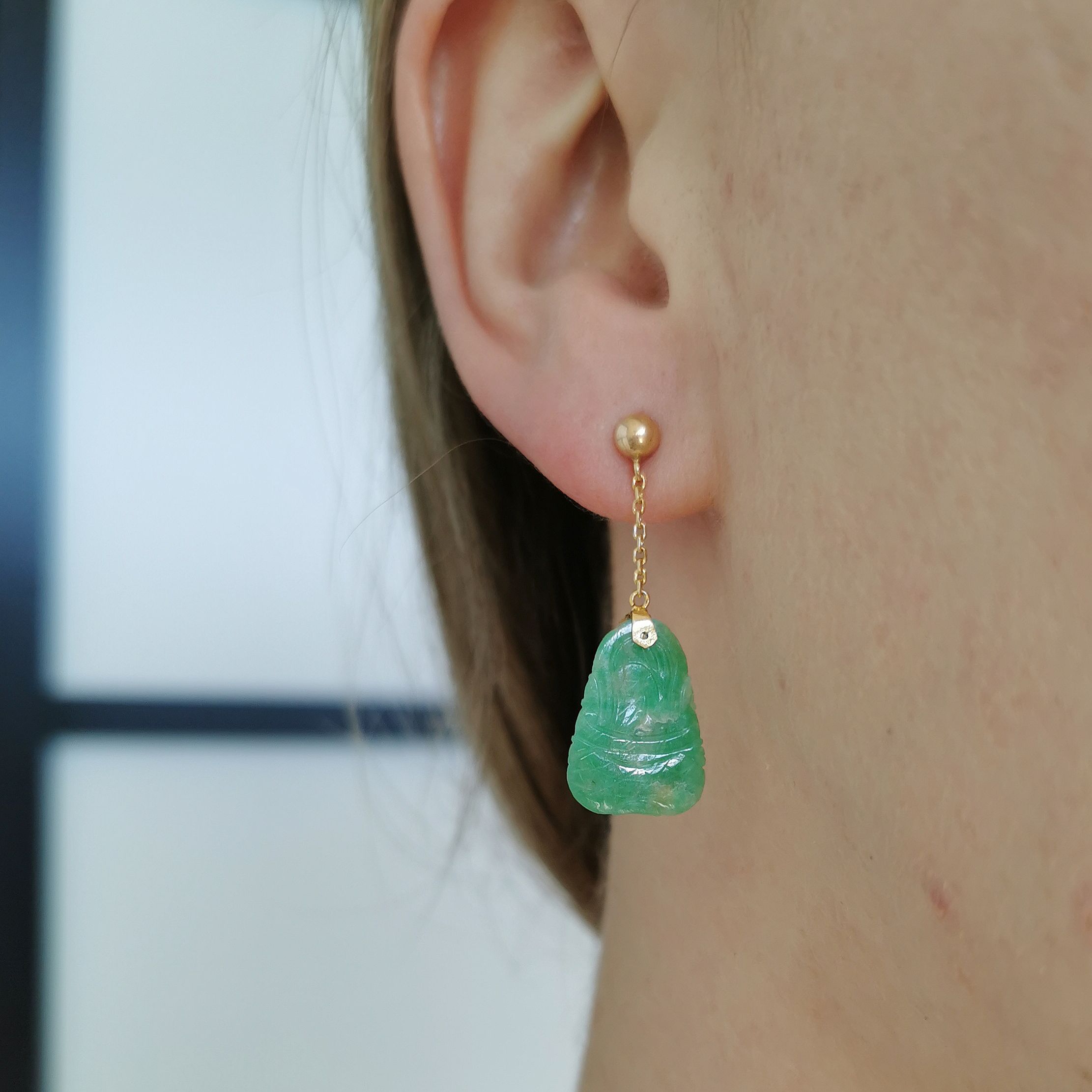 Boucles d'oreilles pendantes en jade sculpté | 5,00 ct |