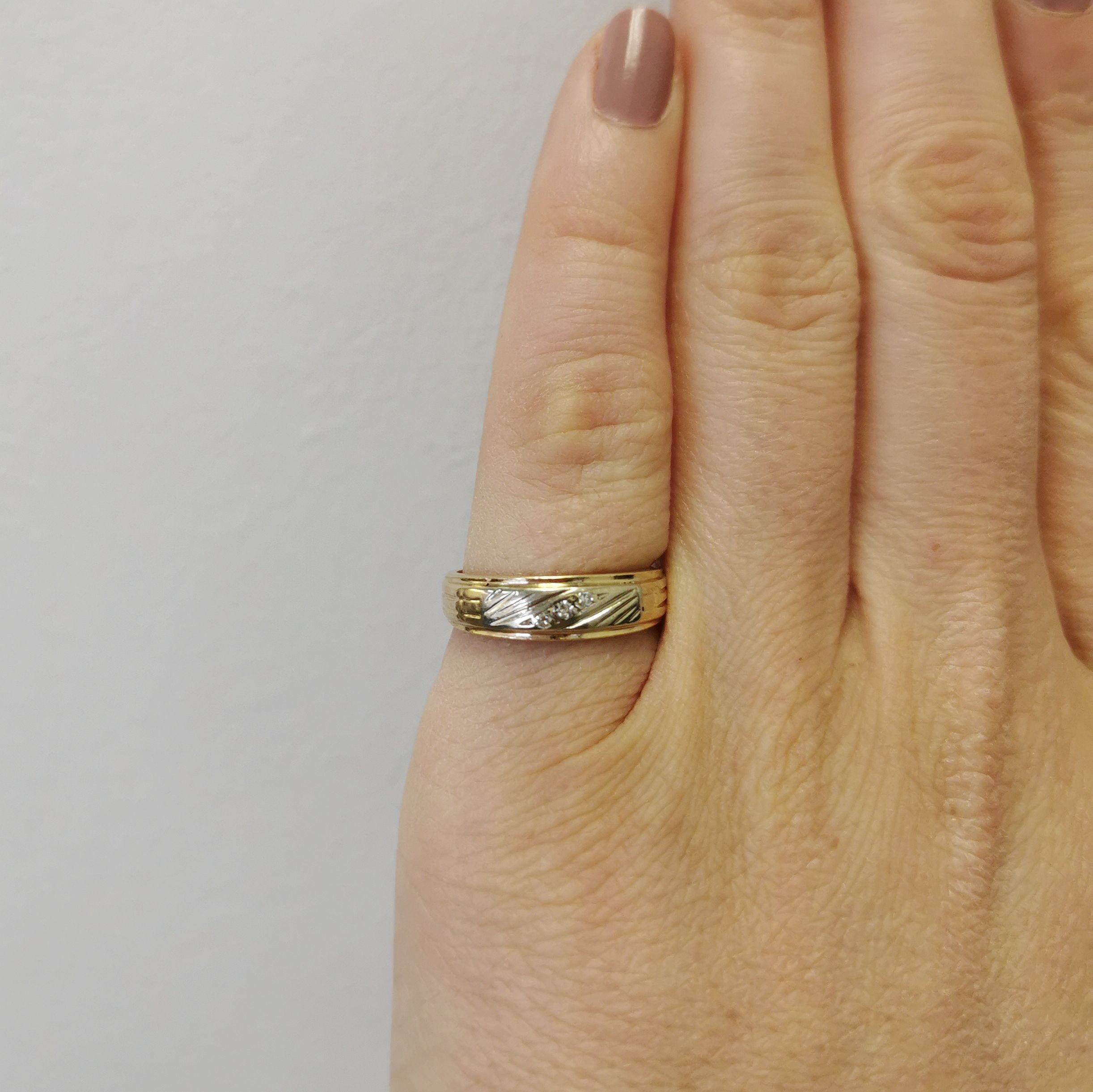 Three Stone Diamond Band | 0.02ctw | SZ 5.5 |