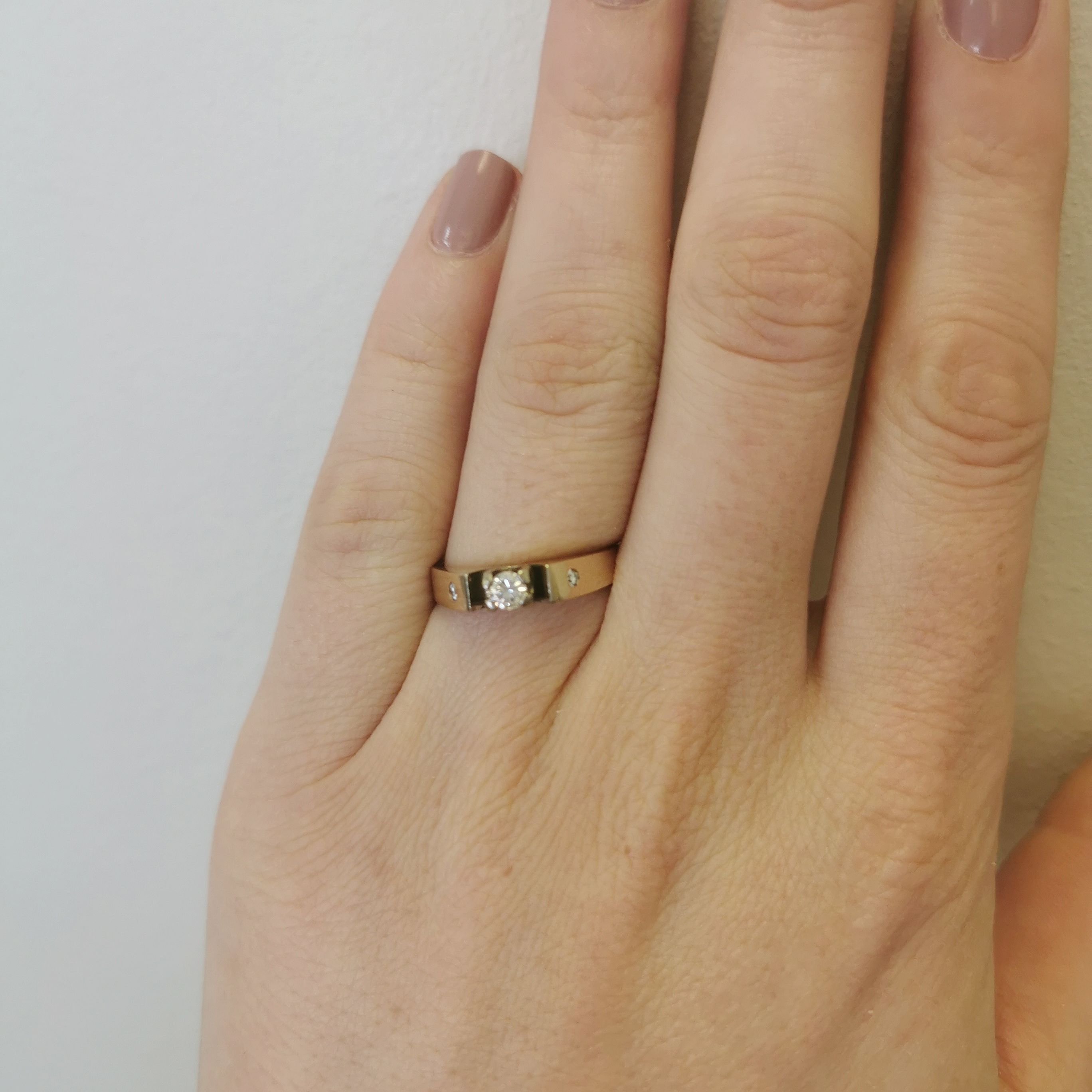 High Shoulder Euro Shank Diamond Ring | 0.18ctw | SZ 7 |